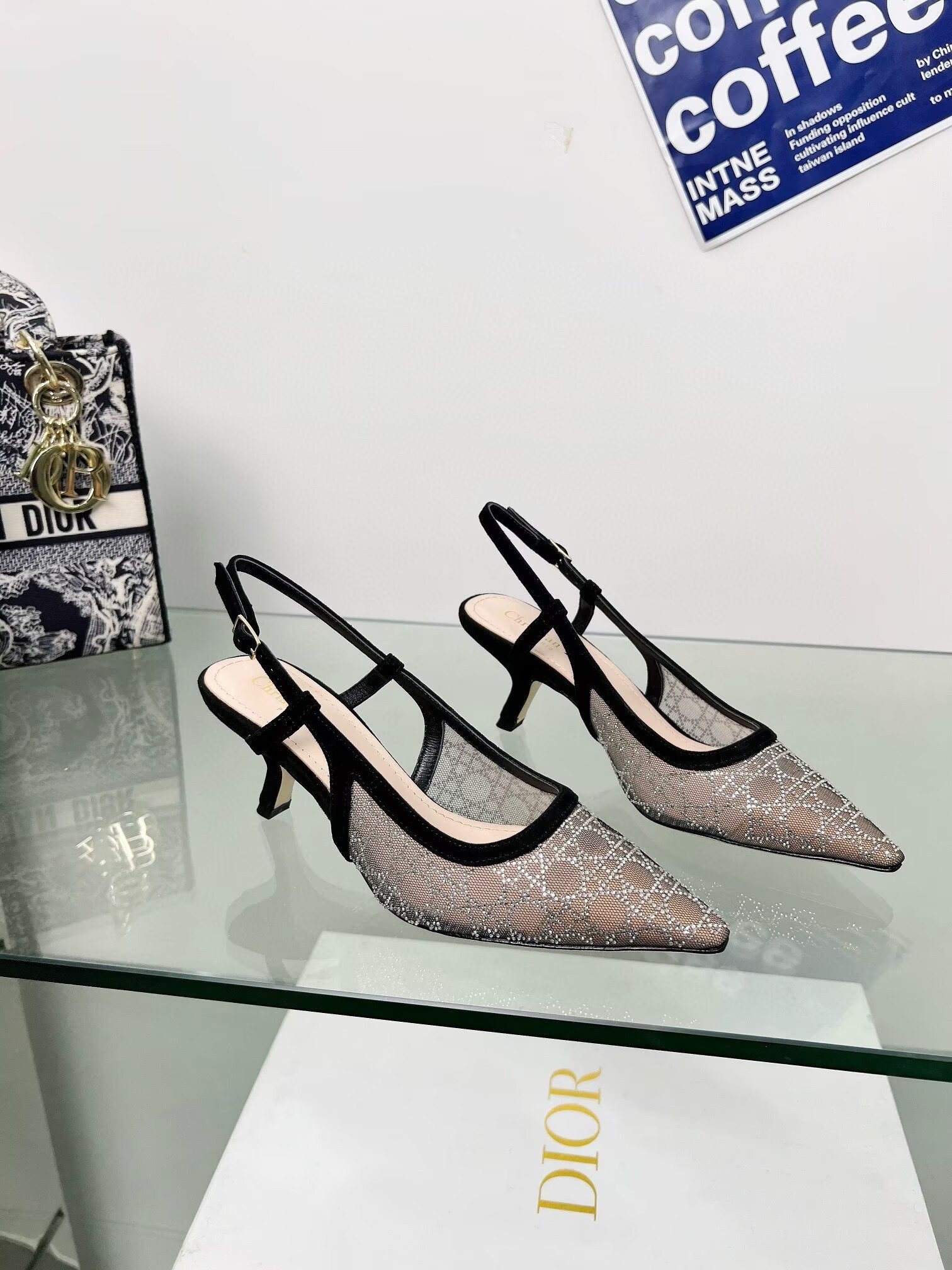 UA D10r Capture Slingback Pump