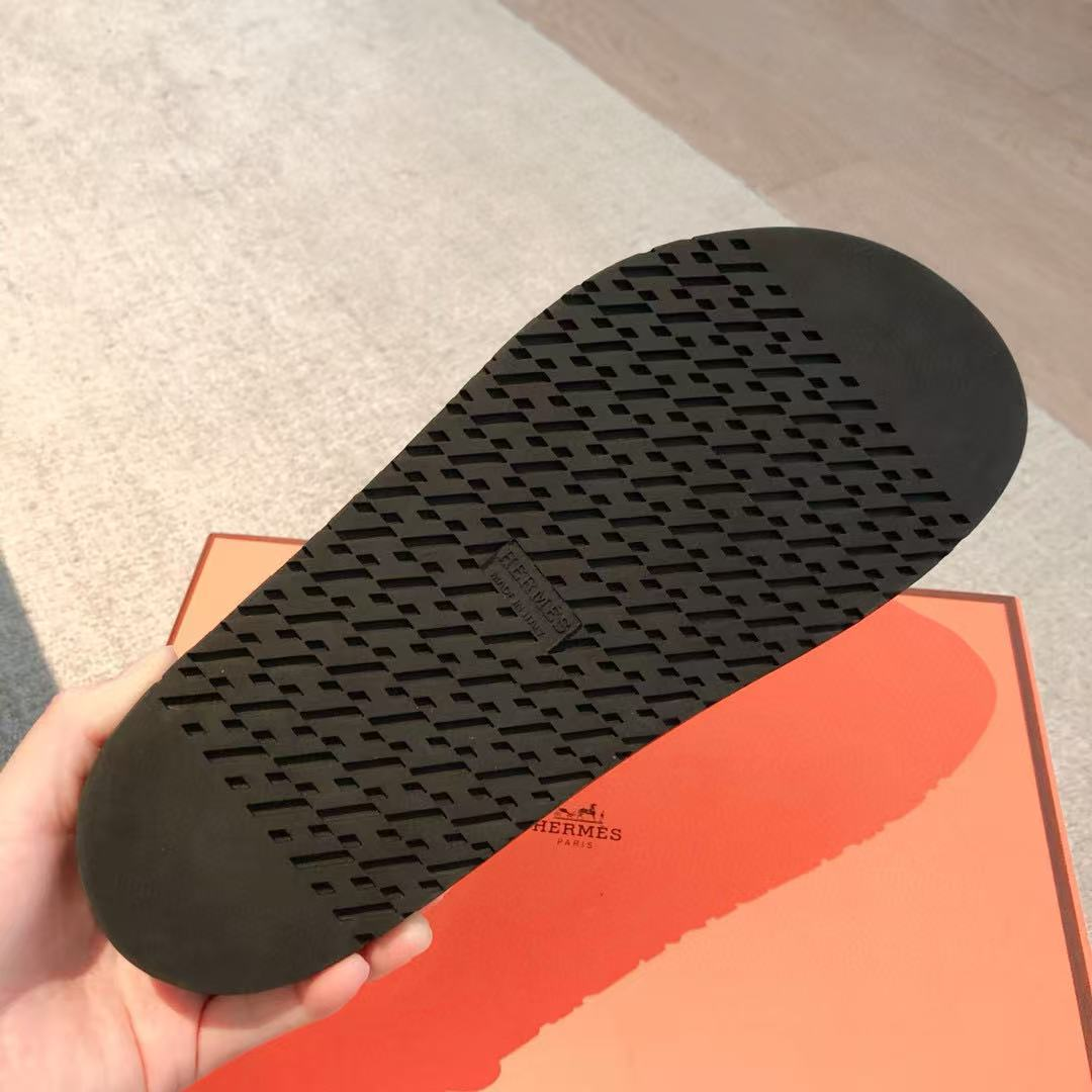 UA H**me5 slippers