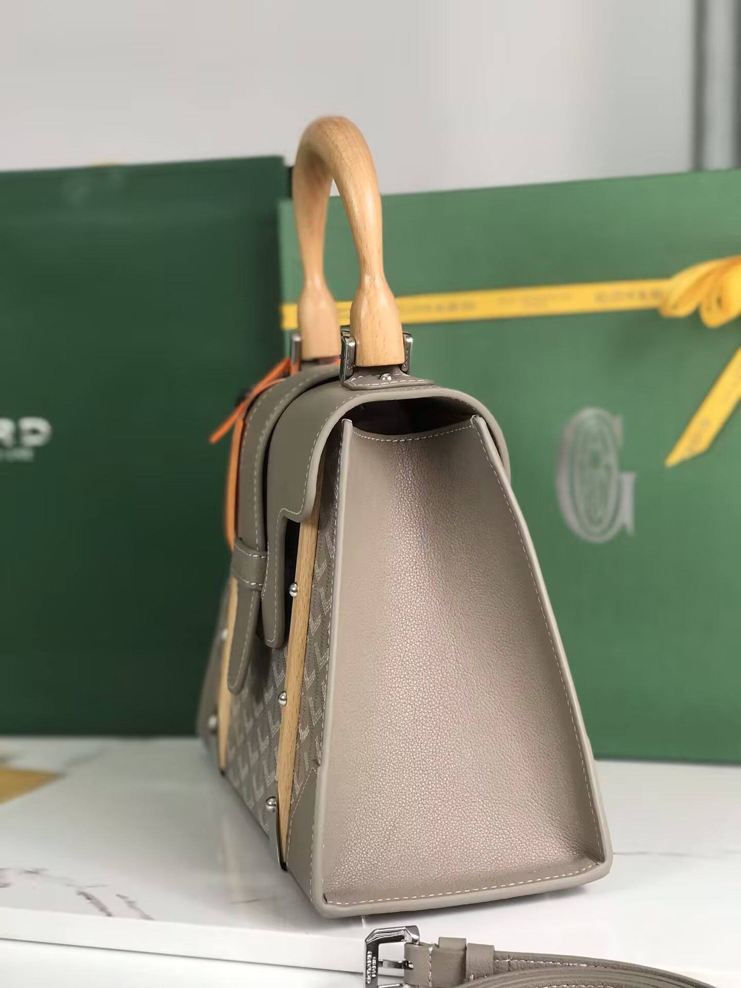 G09ard saïgon small bag 28x20x12cm