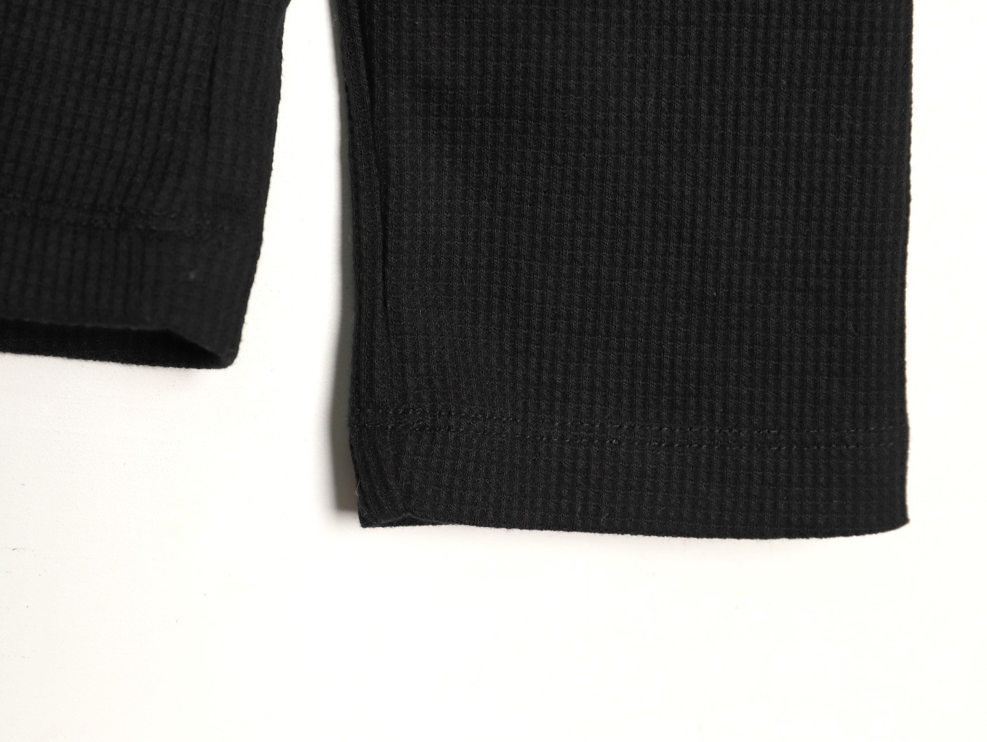 Ch*0me He**ts long-sleeved shirts