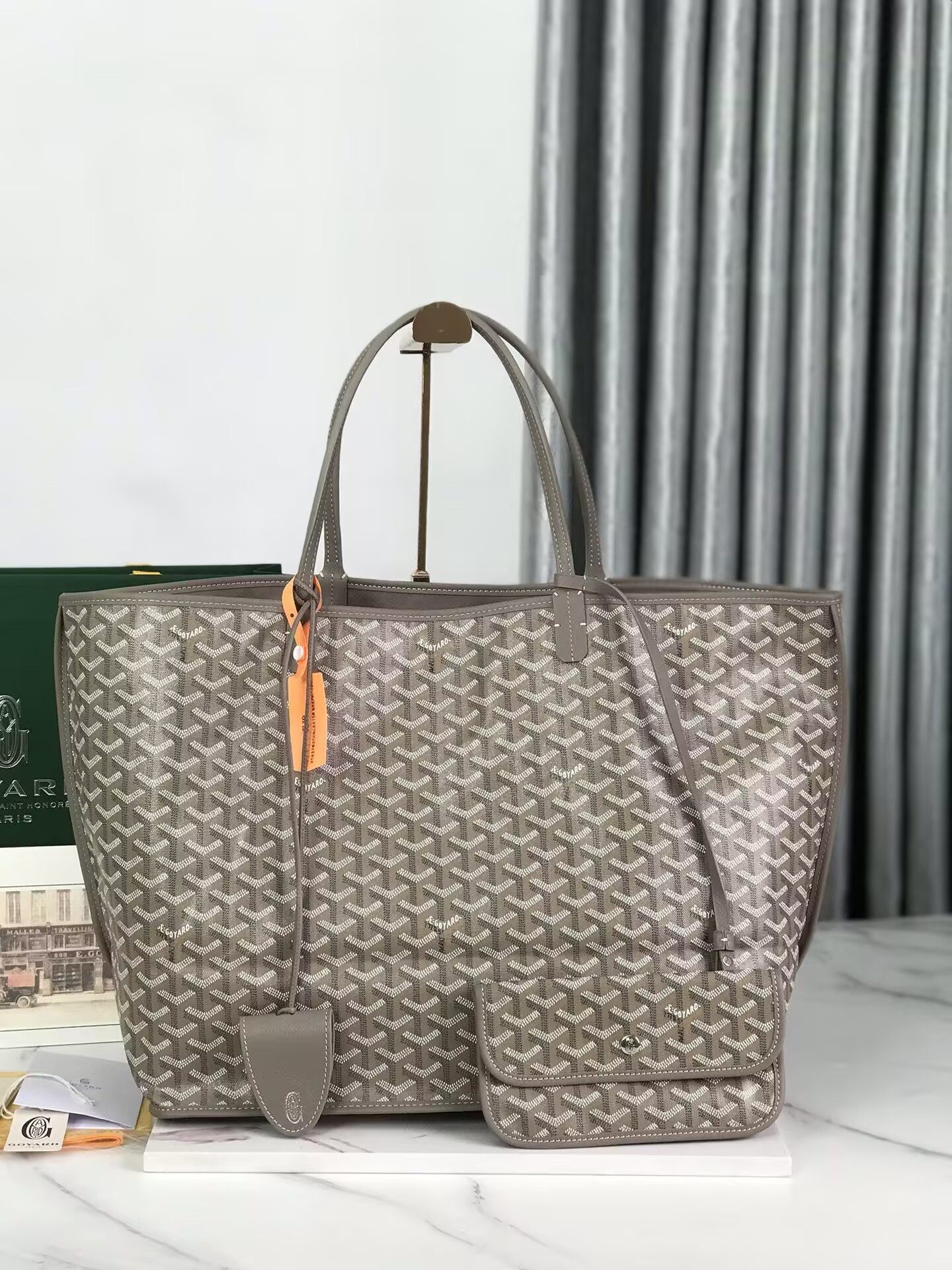 G09ard anjou gm bag 39x32x19cm