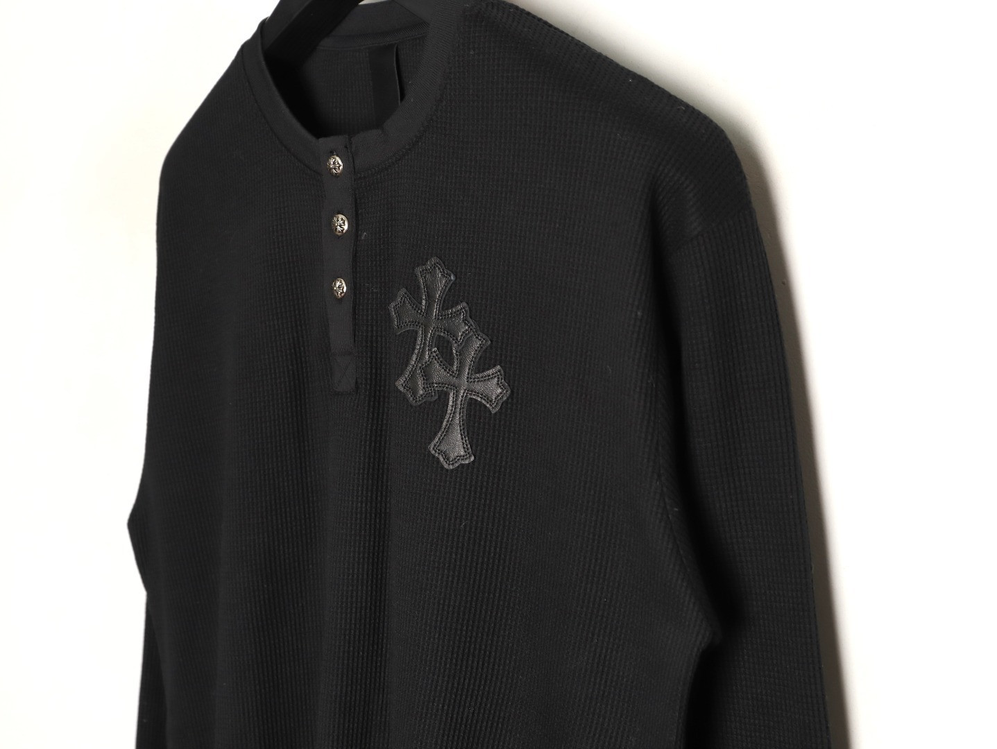 Ch*0me He**ts long-sleeved shirts