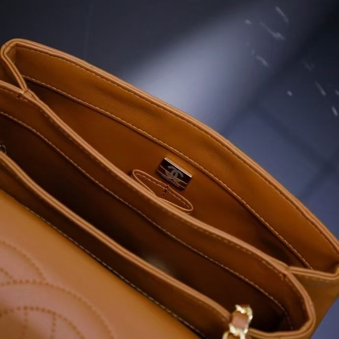 Ch**el flap bag with top handle 17x25x12cm