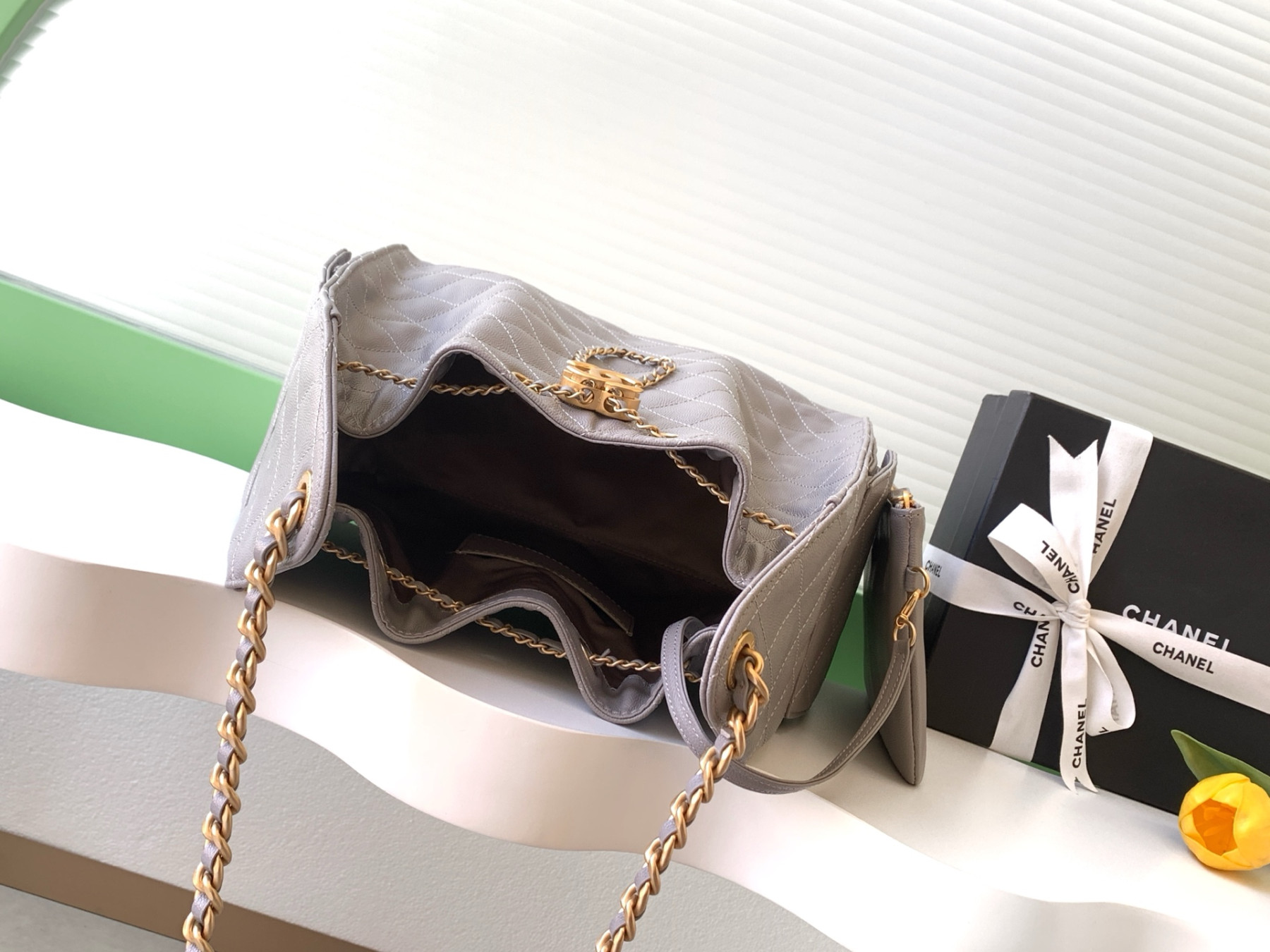Ch**el 25c bucket bag 40x30x15cm