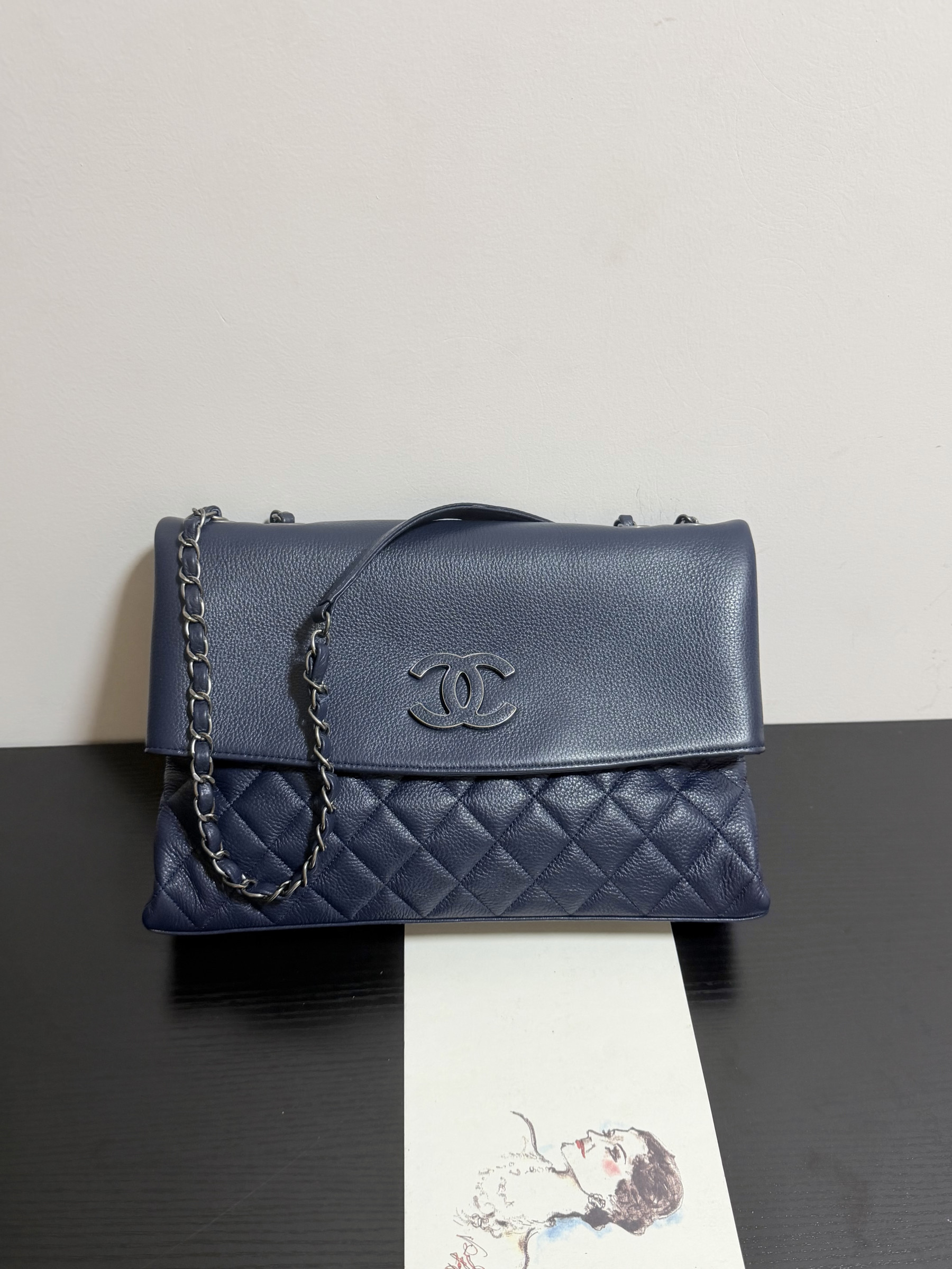Ch**el hampton flap handbag as7095 32x19x7.5cm