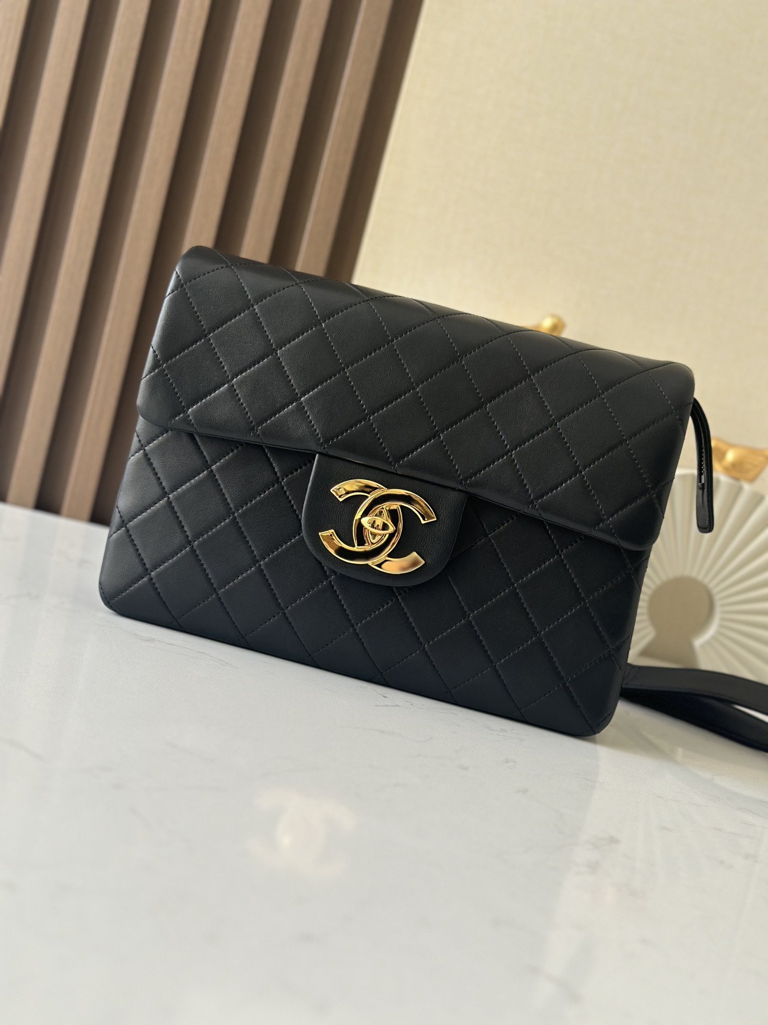 Ch**el flap backpack as2219 30x21x8cm