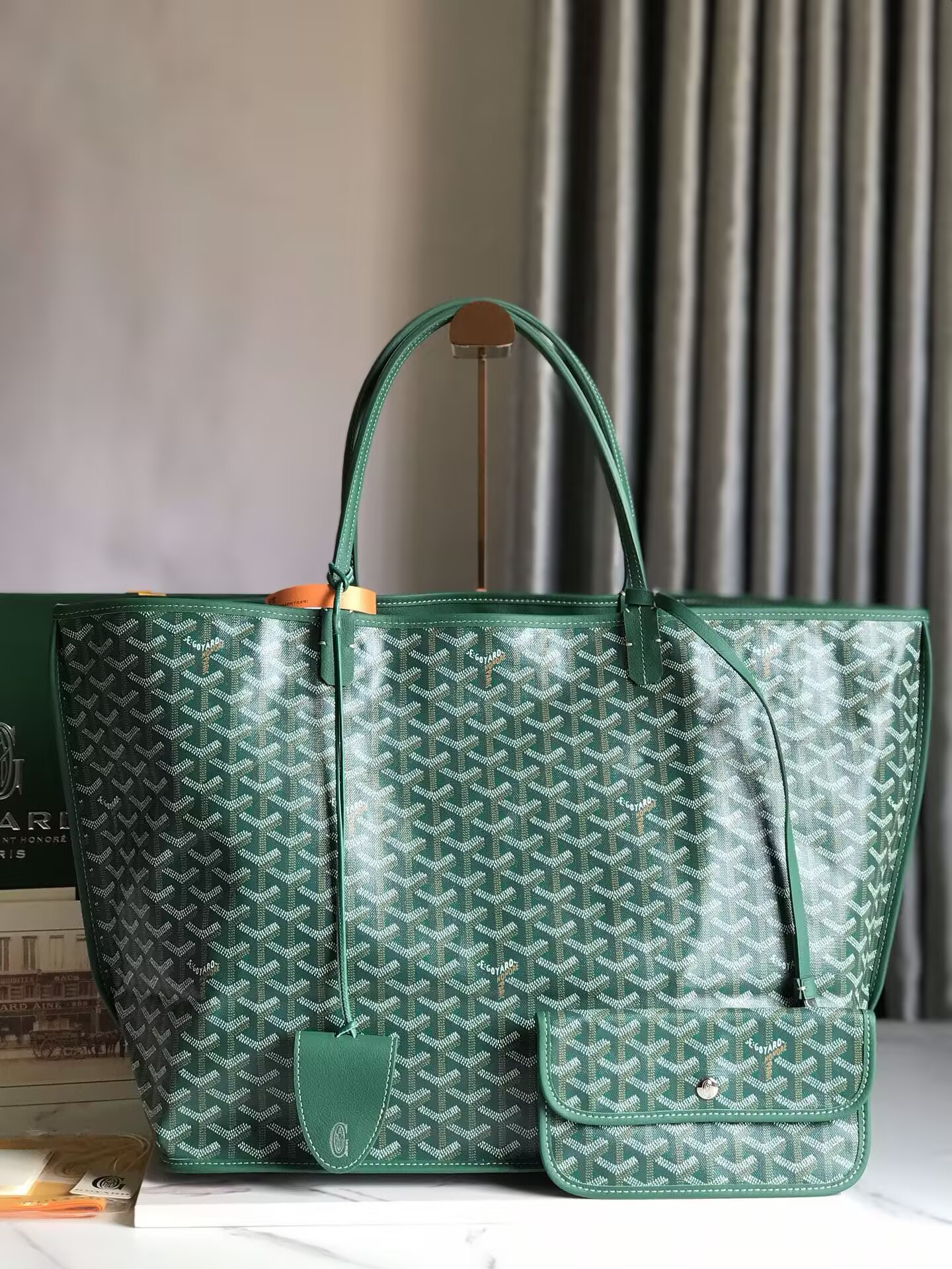 G09ard anjou gm bag 39x32x19cm