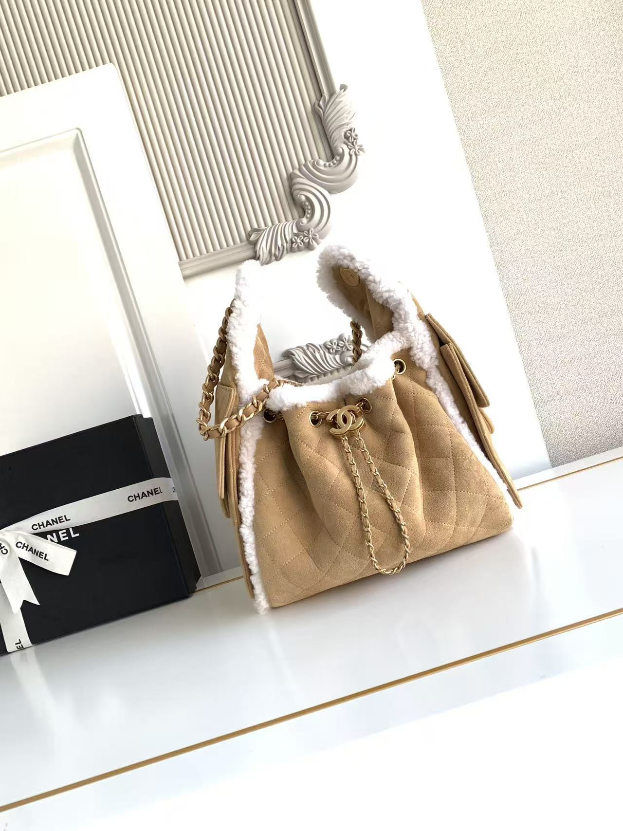 Ch**el 25c bucket bag 30x26x14cm
