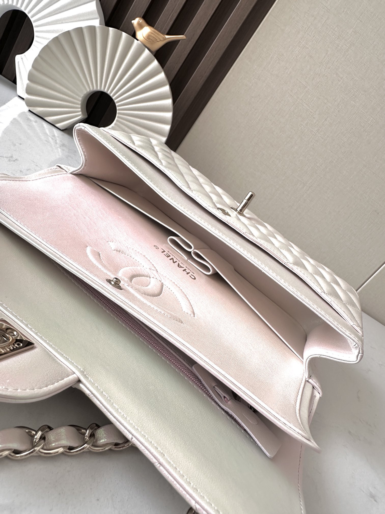 Ch**el classic flap a01112 15.5×25.5×6.5cm