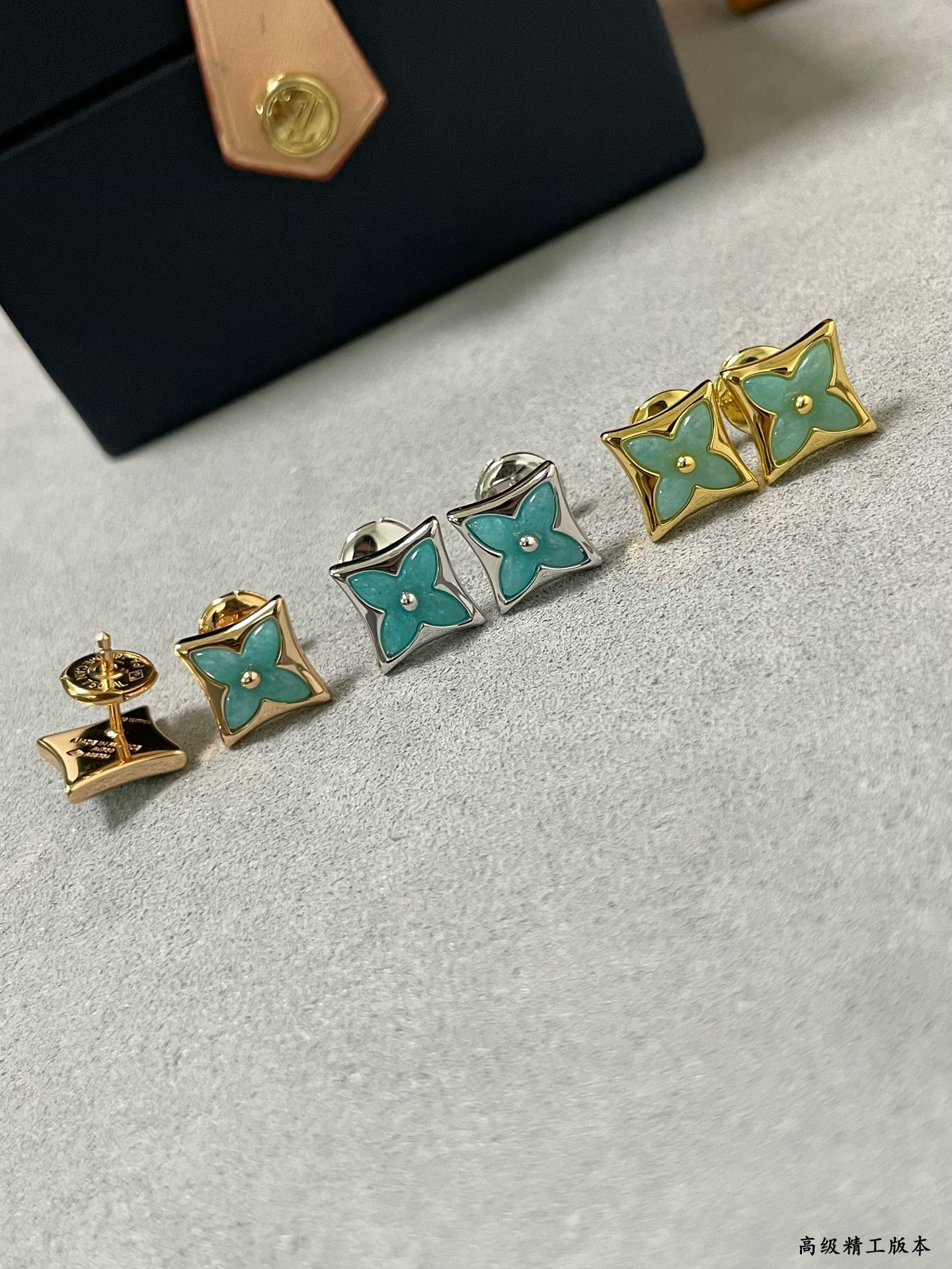 L0vis Vvtt0n Amazonite Square Earrings