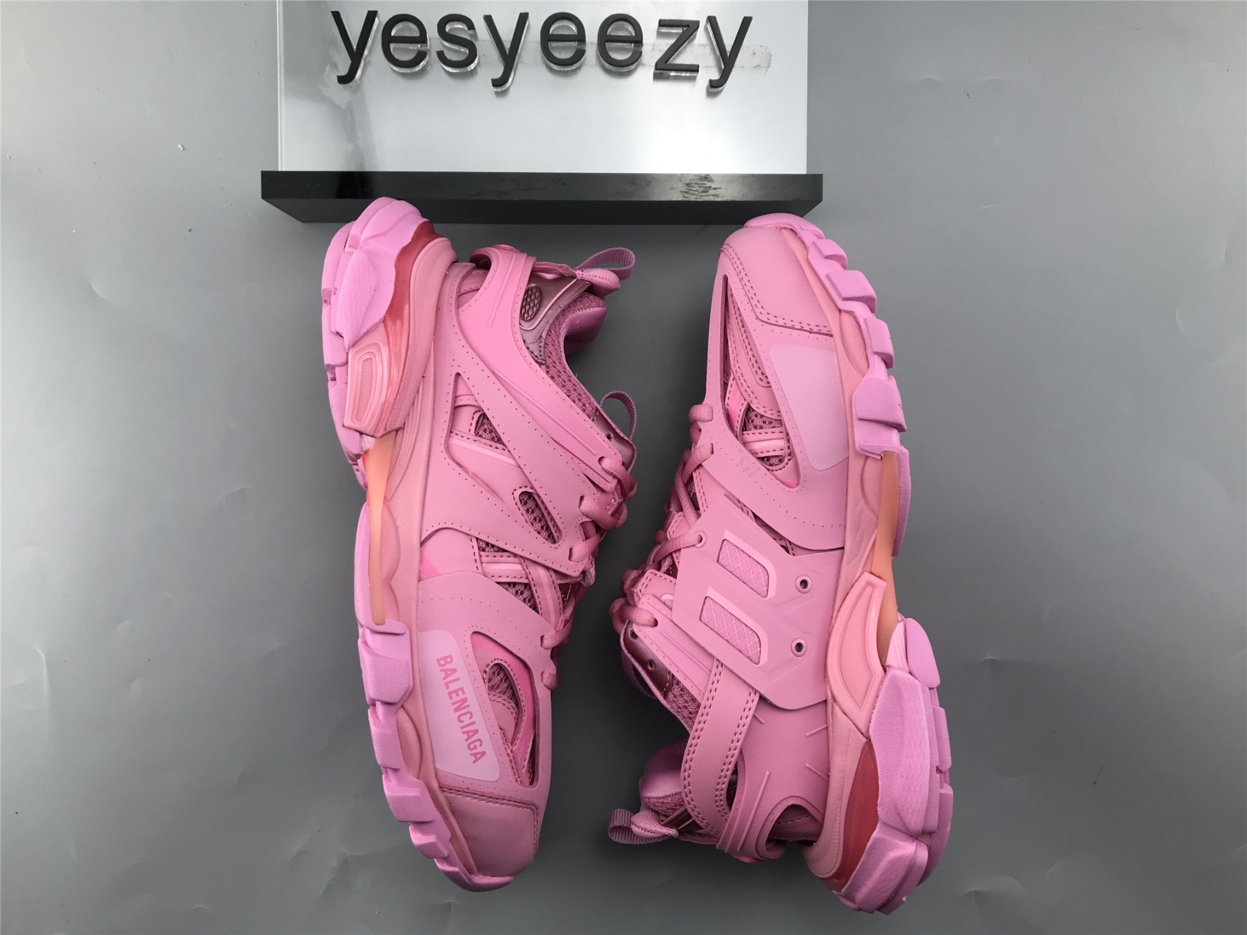 UA TRACK SNEAKER PINK