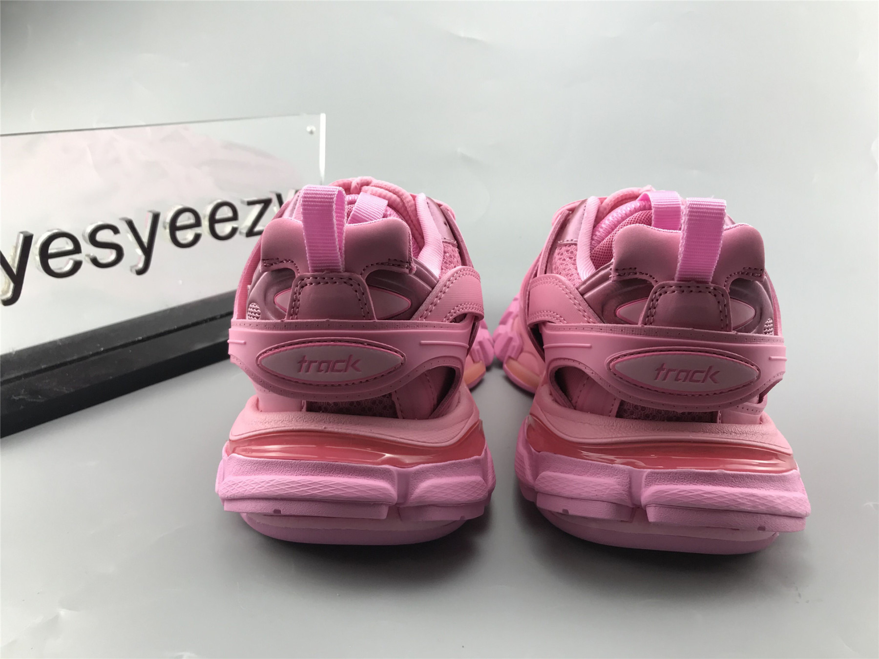 UA TRACK SNEAKER PINK