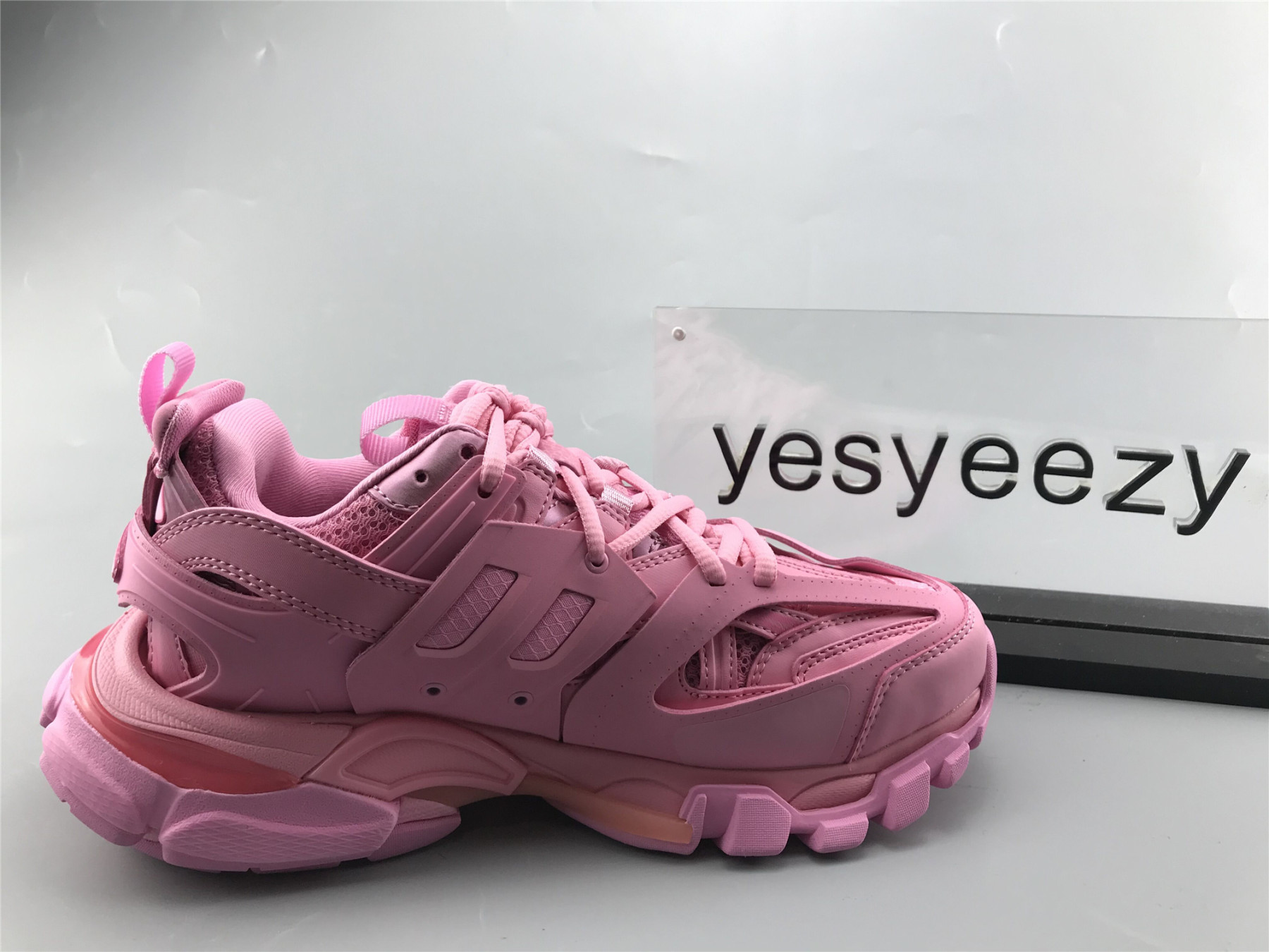 UA TRACK SNEAKER PINK