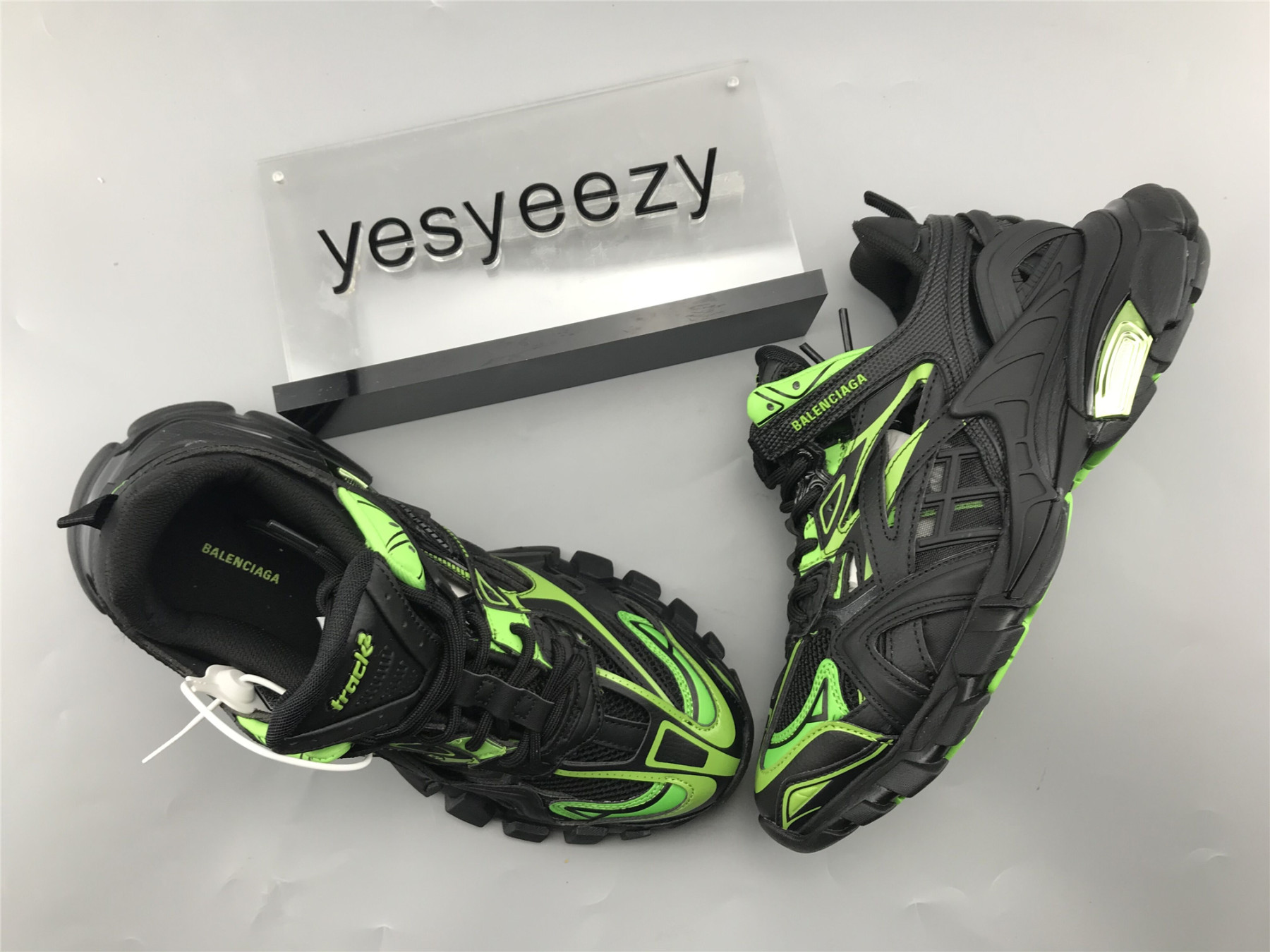 UA TRACK.2 SNEAKER NOIR VERT