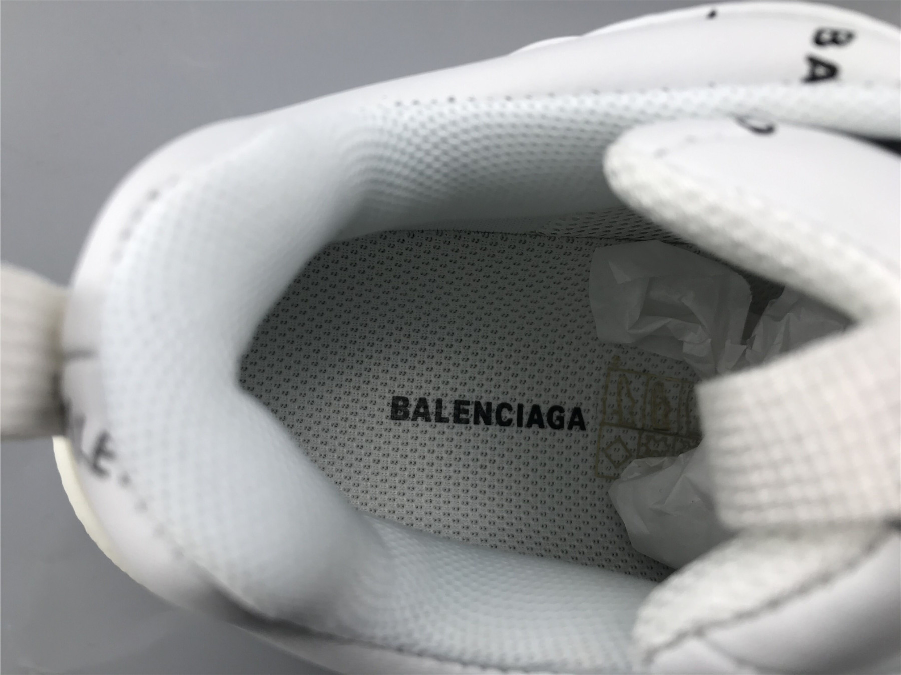 UA TRIPLE S SNEAKER WHITE