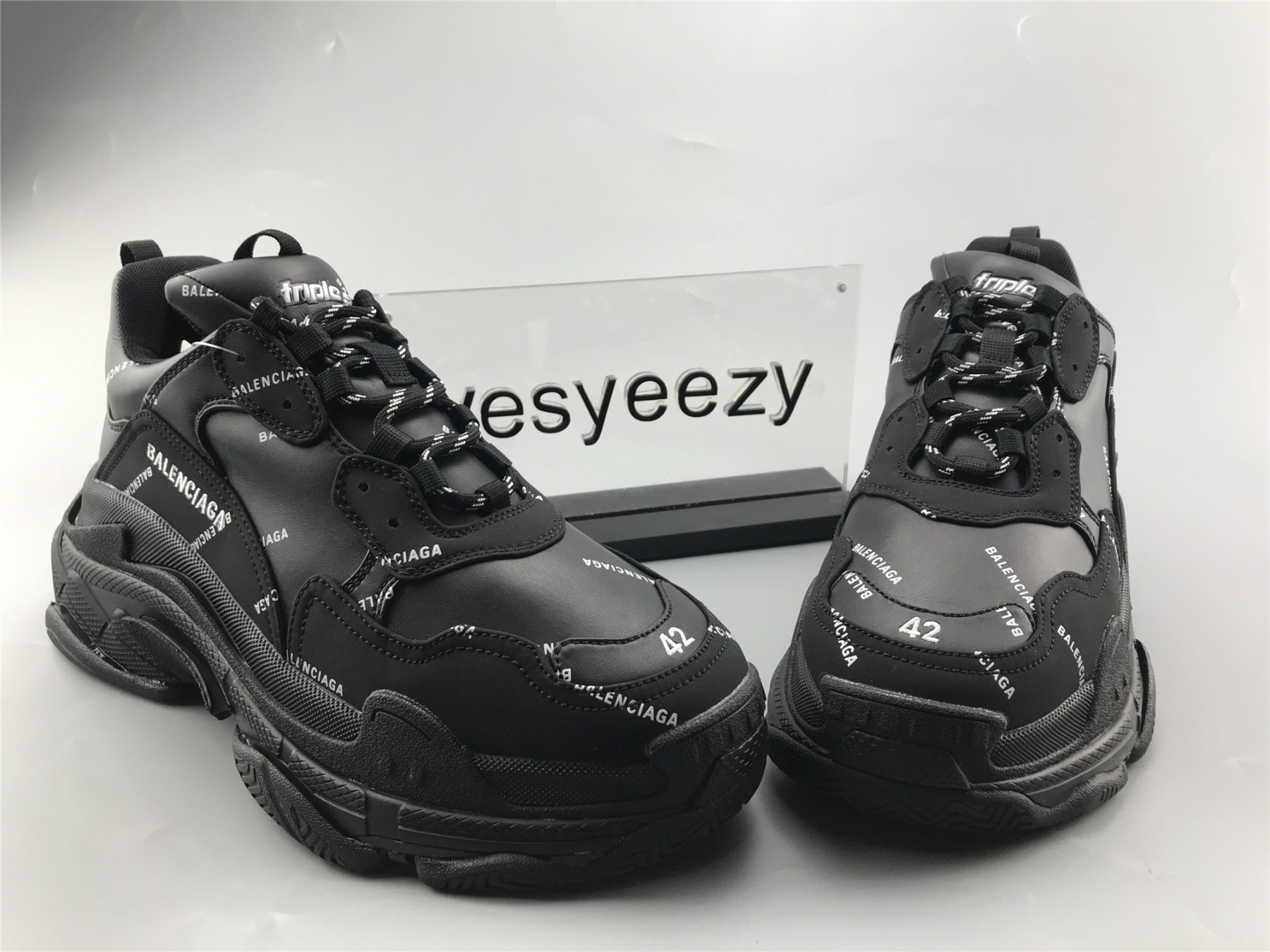 UA TRIPLE S SNEAKER BLACK