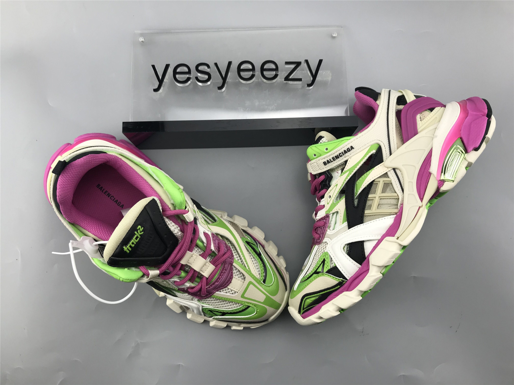 UA WMNS TRACK.2 TRAINER PINK GREEN