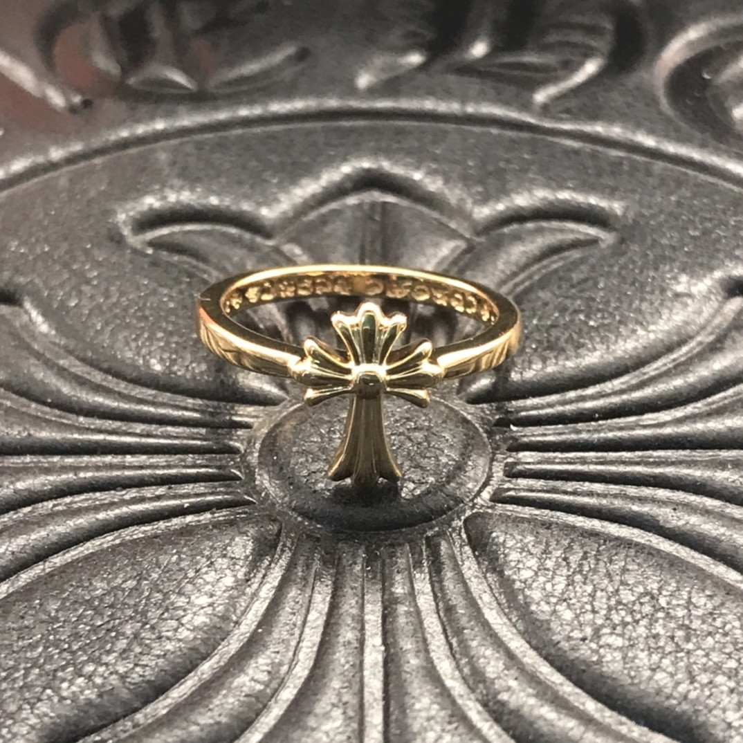 Ch*0me He**ts small cross flower ring