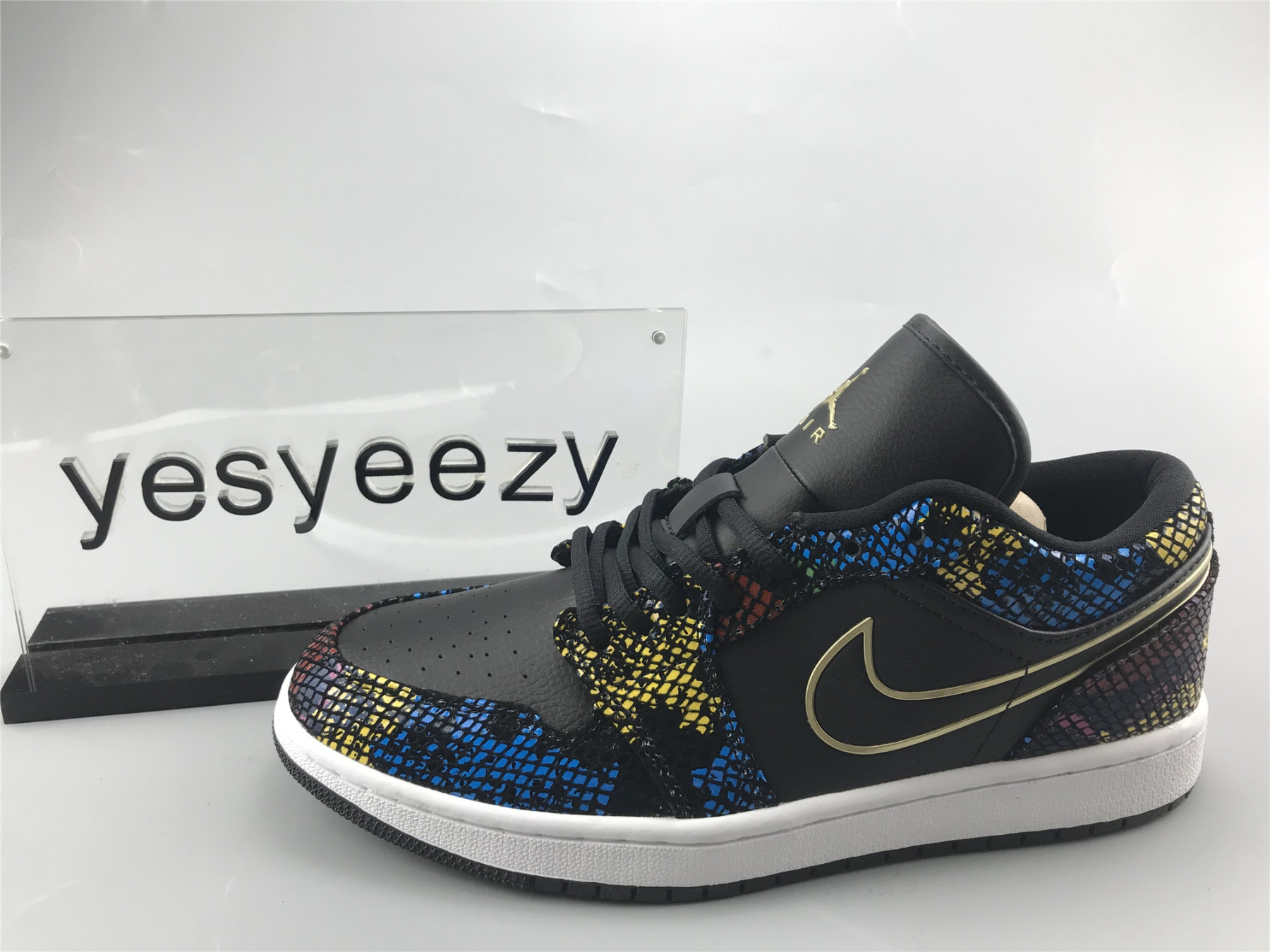 UA AIR JORDAN 1 LOW MULTICOLOR SNAKESKIN