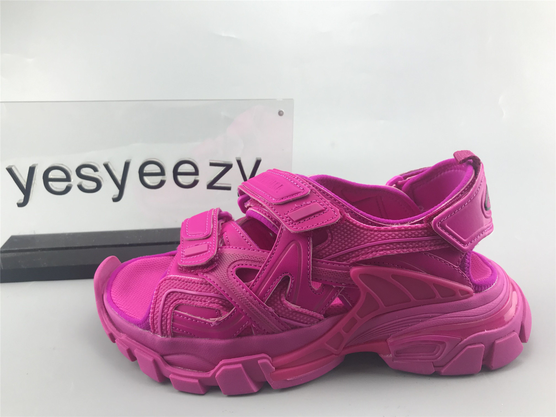 UA TRACK SANDAL ROSE BUBBLE GUM