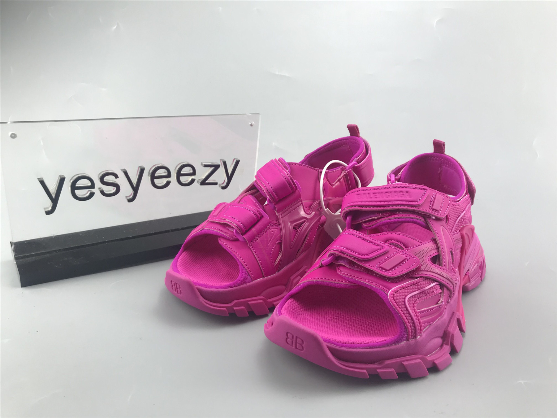 UA TRACK SANDAL ROSE BUBBLE GUM
