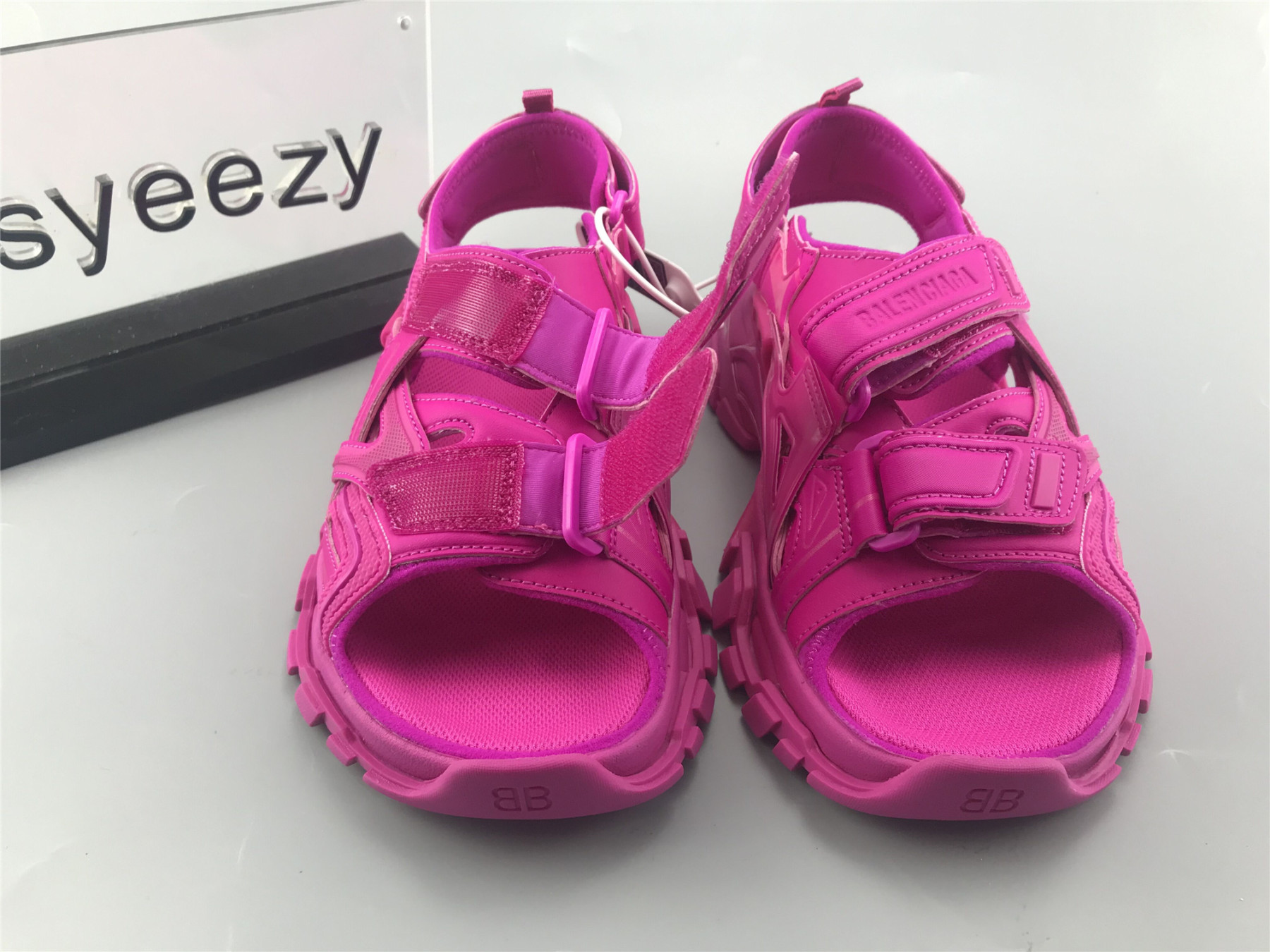 UA TRACK SANDAL ROSE BUBBLE GUM