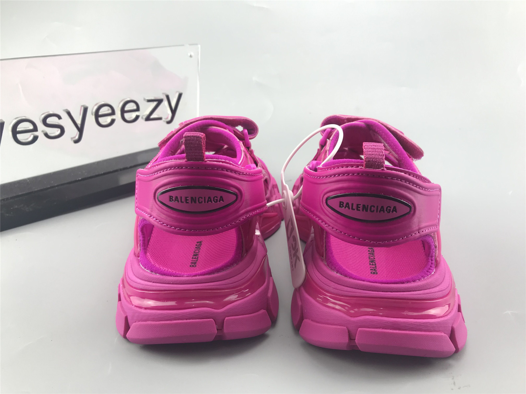 UA TRACK SANDAL ROSE BUBBLE GUM
