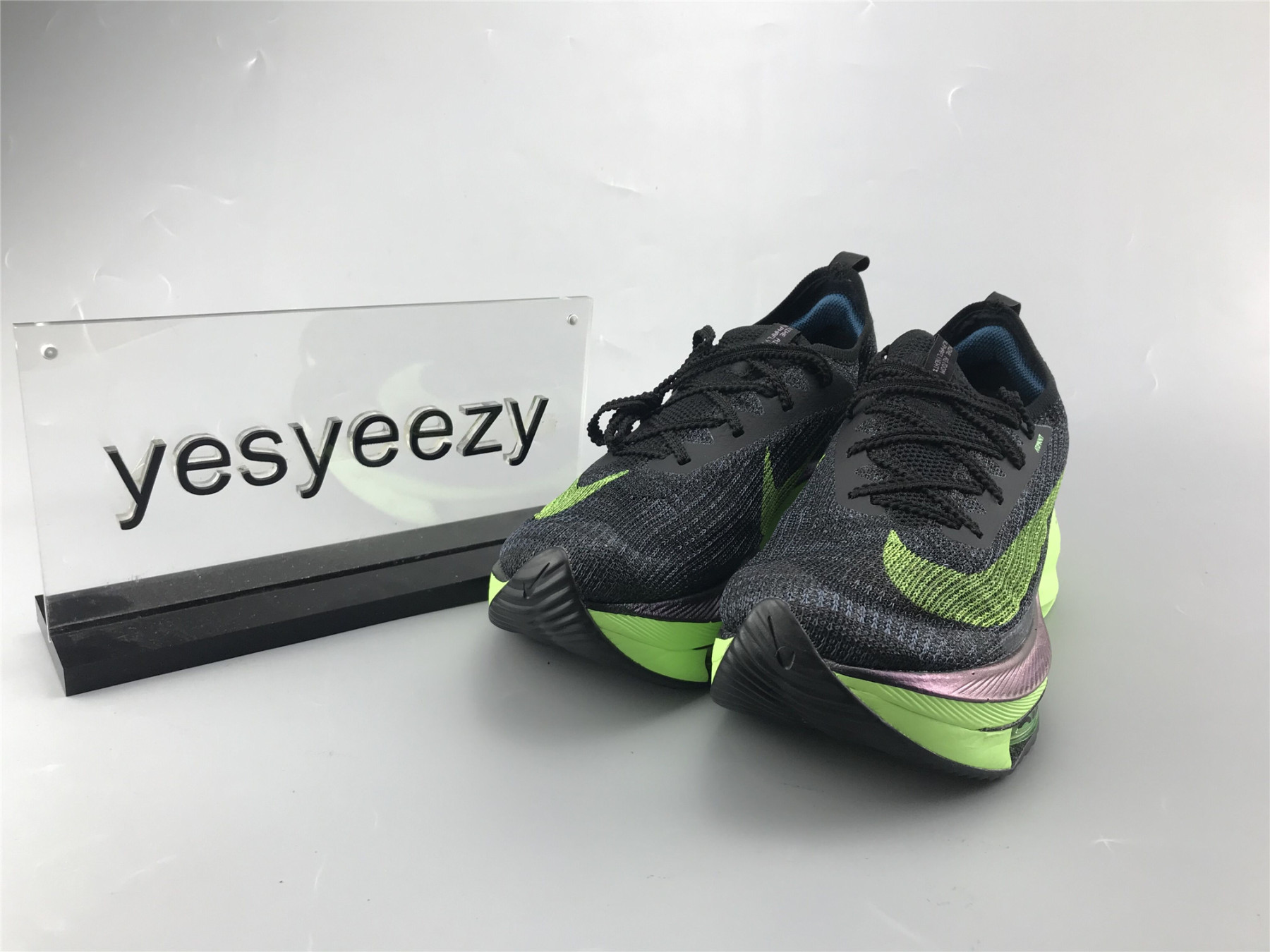 UA NIKE AIR ZOOM ALPHAFLY NEXT% BLACK ELECTRIC GREEN