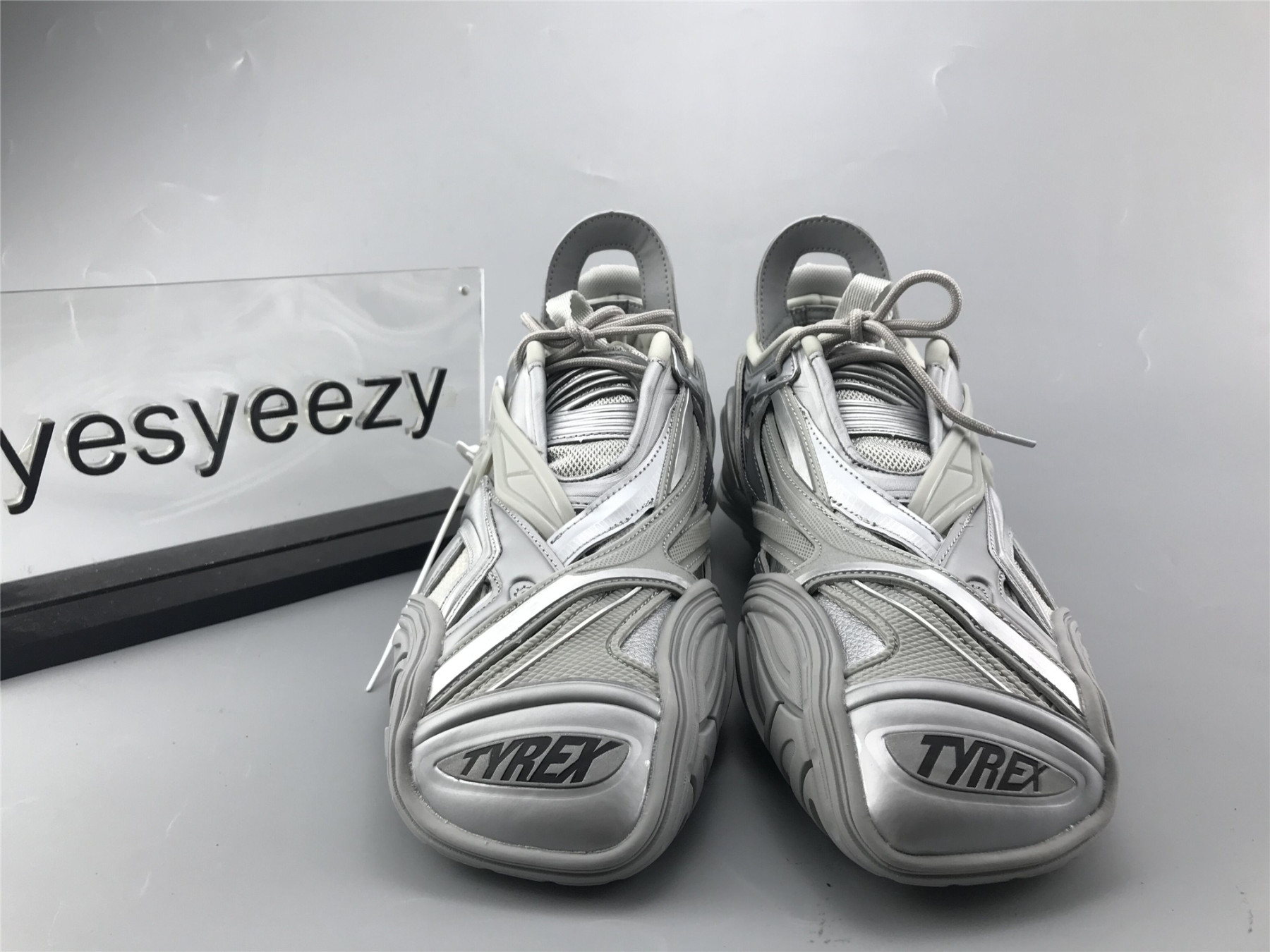 UA TYREX SNEAKER SILVER