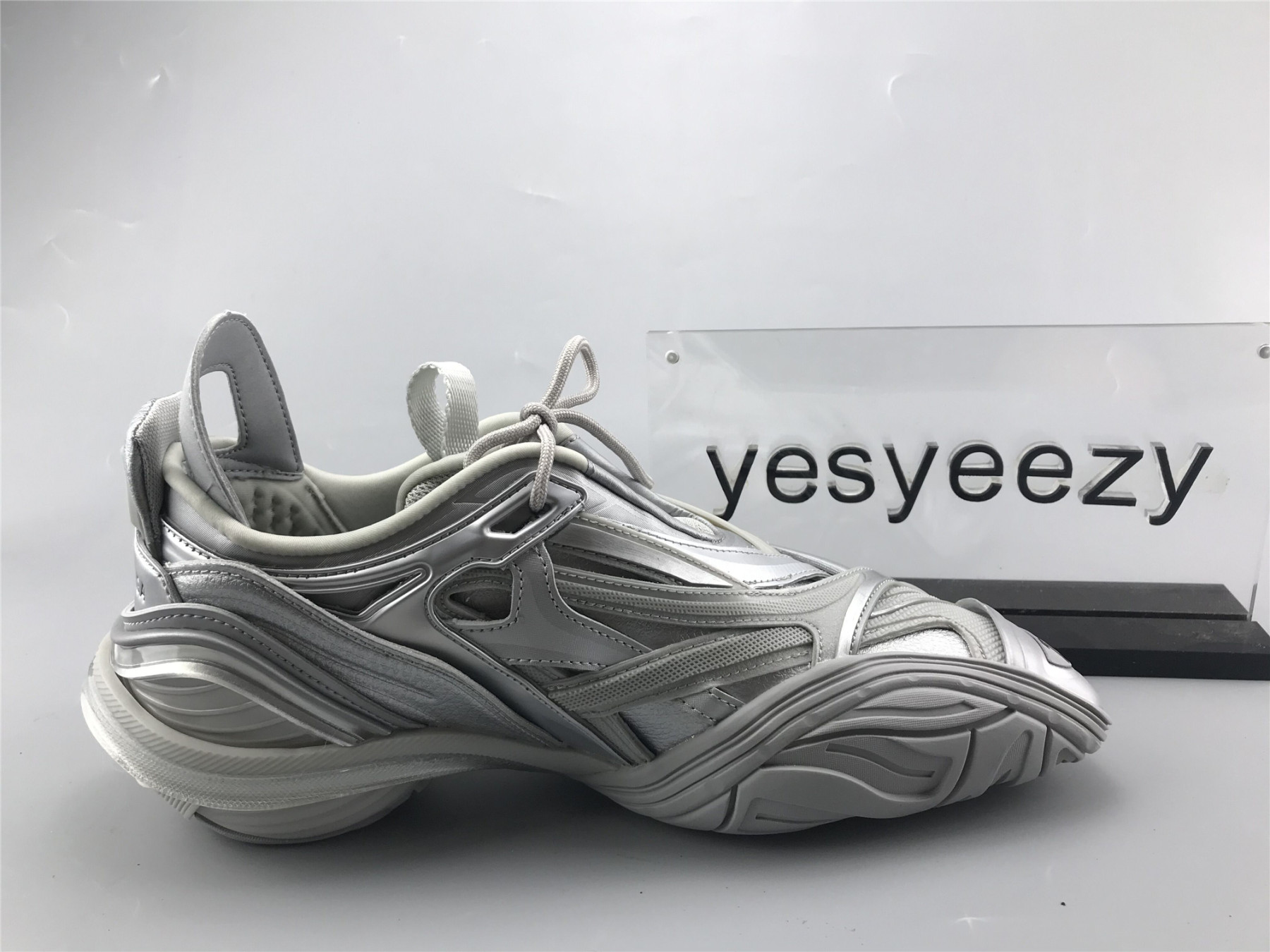UA TYREX SNEAKER SILVER