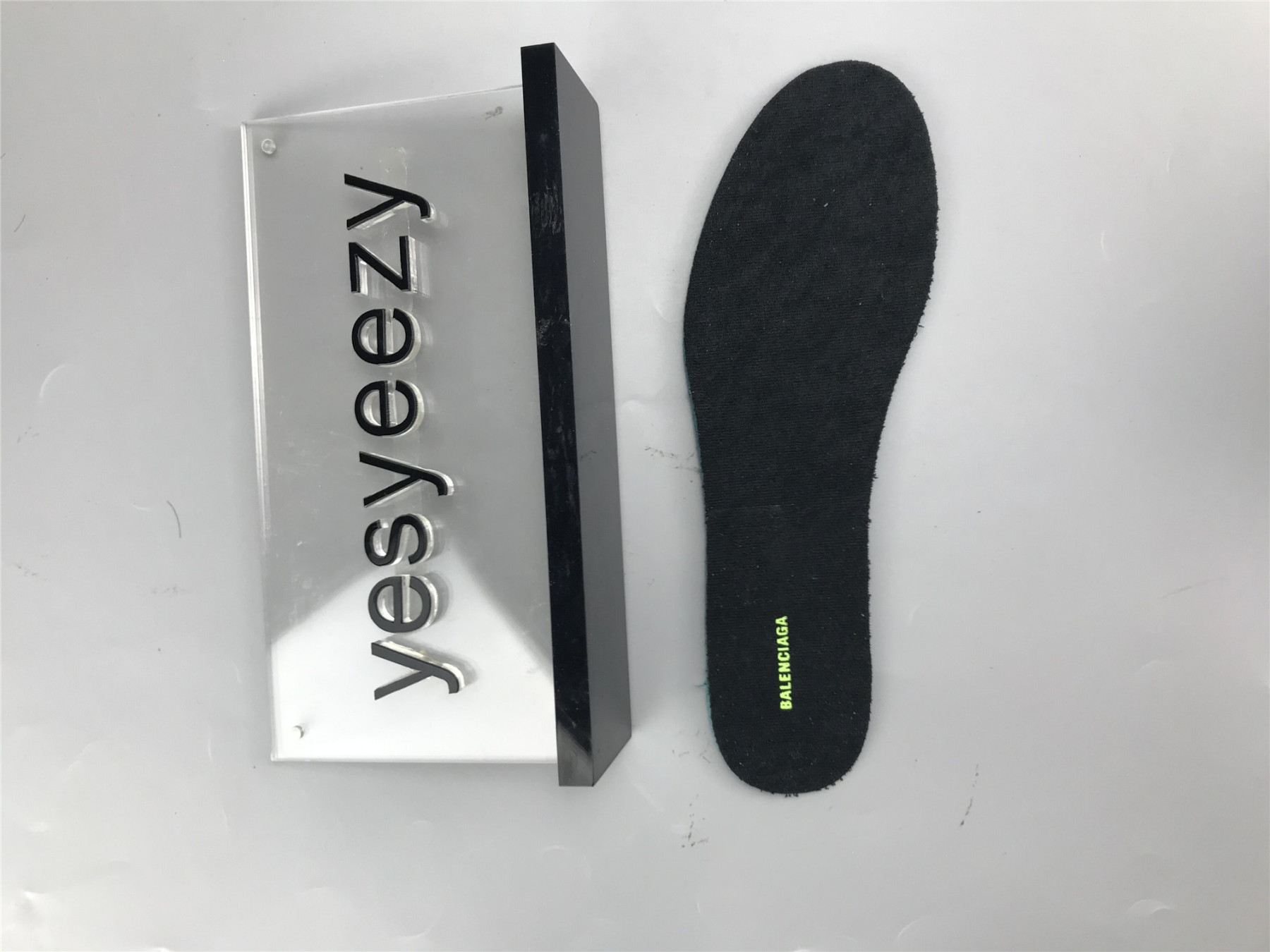 UA SPEED TRAINERS CLEARSOLE YELLOW FLUO