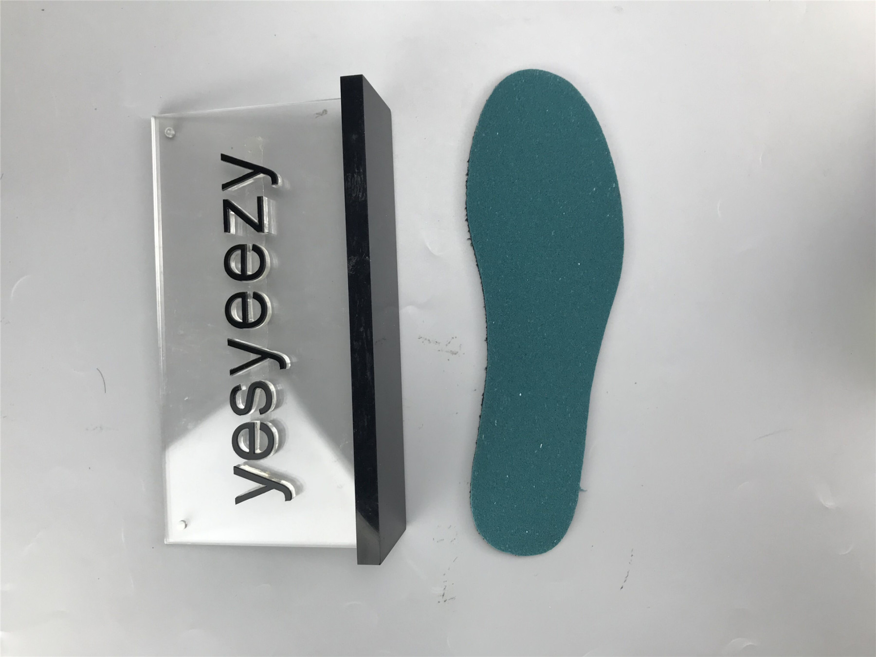UA SPEED TRAINERS CLEARSOLE YELLOW FLUO