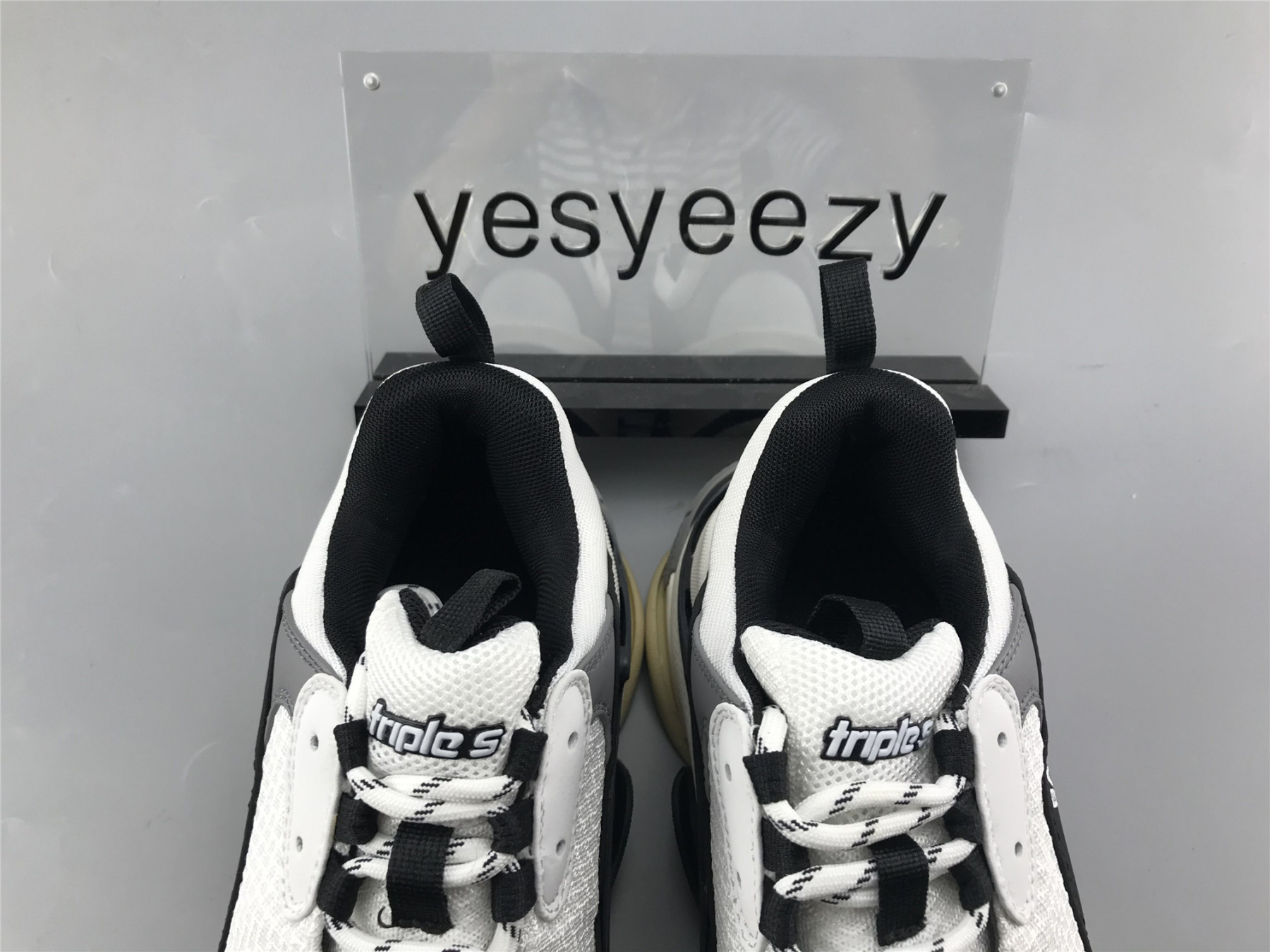 UA TRIPLE S SNEAKER BLACK WHITE GREY