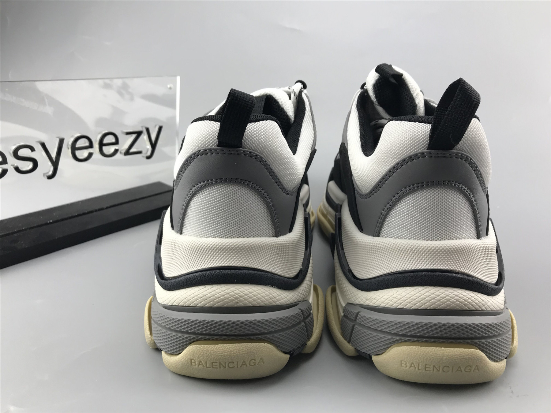 UA TRIPLE S SNEAKER BLACK WHITE GREY