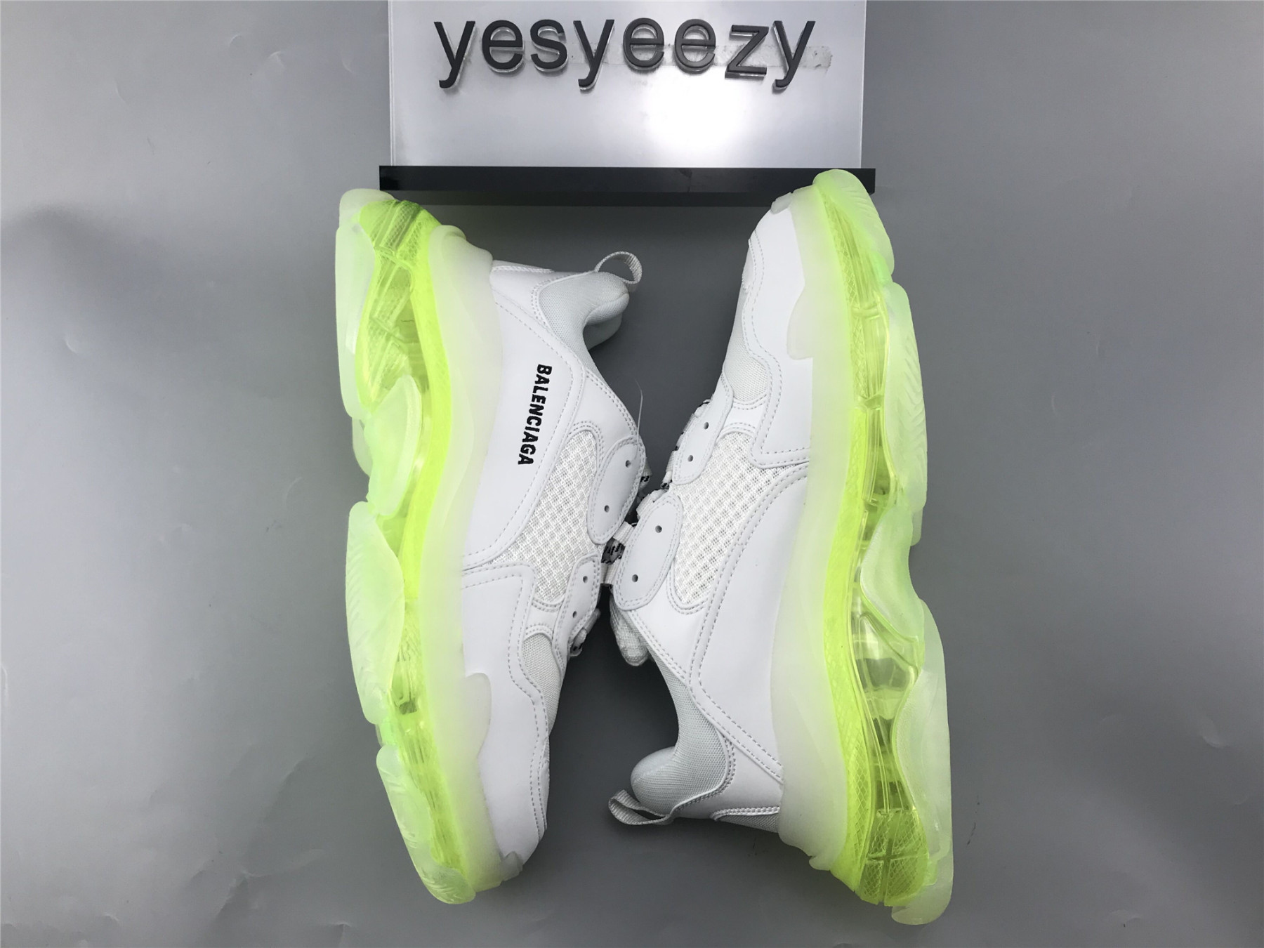 UA TRIPLE S CLEAR SOLE SNEAKER FLUORESCENT WHITE