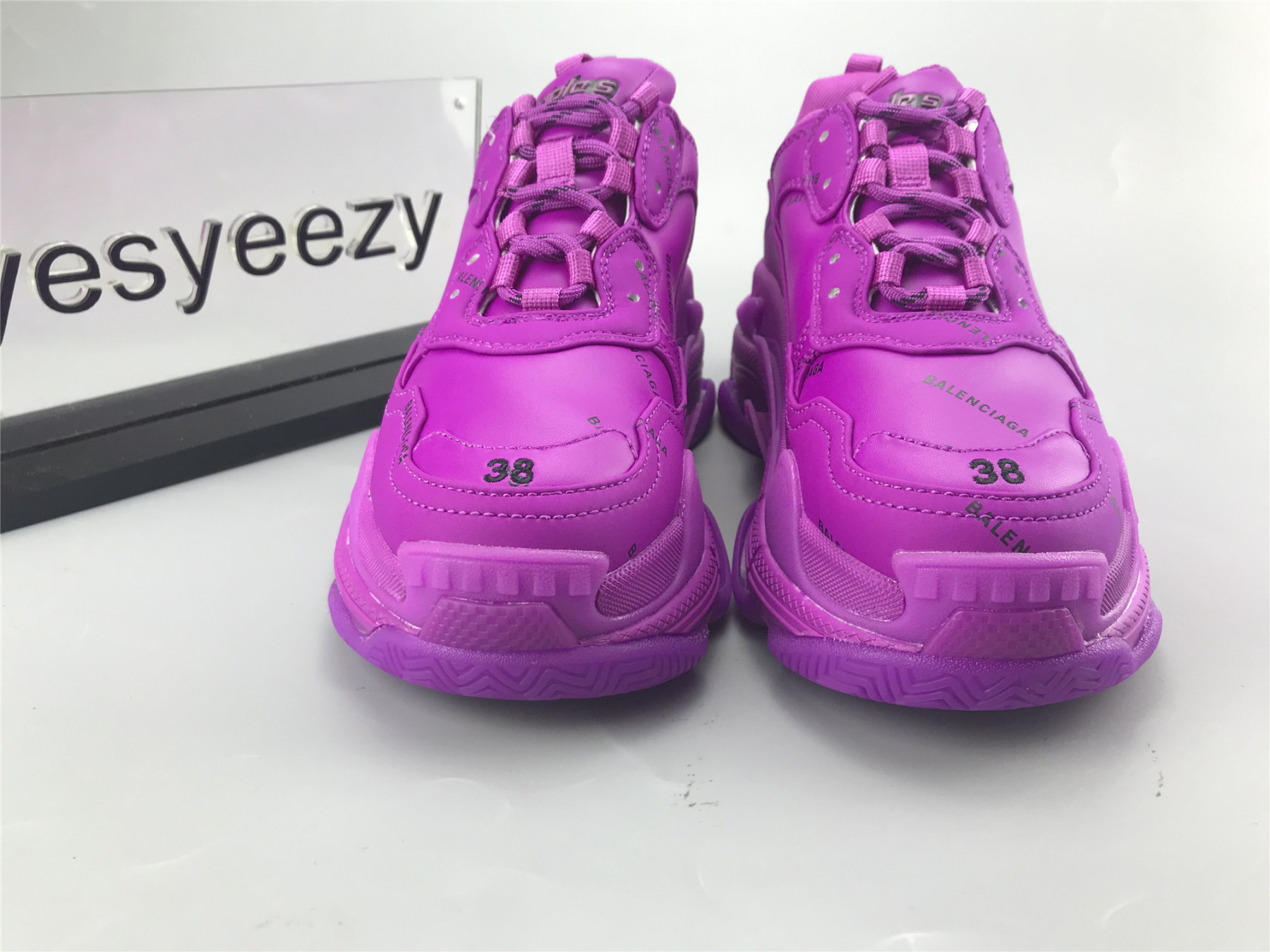 UA TRIPLE S CLEAR SOLE SNEAKER LETTER PLUM RED