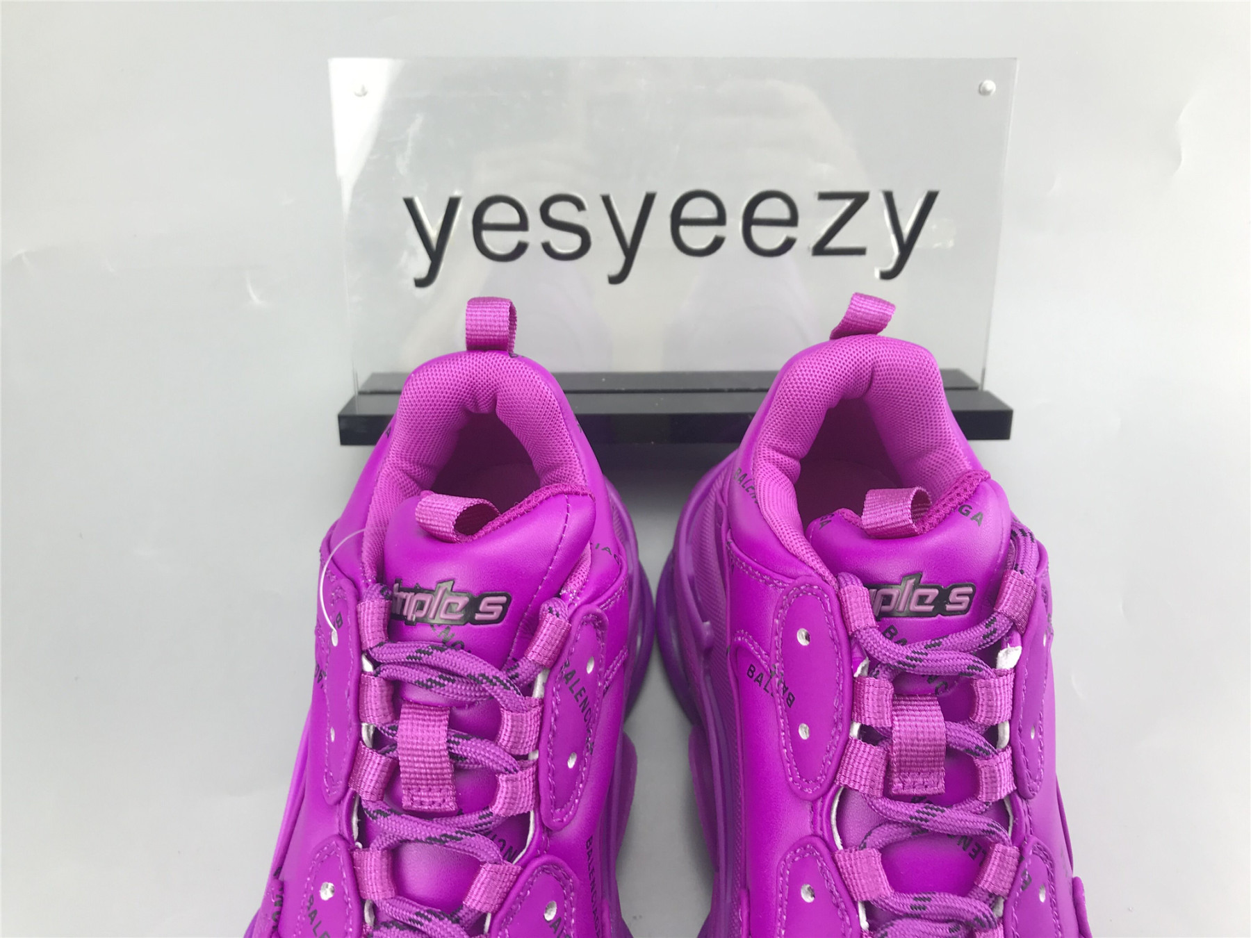 UA TRIPLE S CLEAR SOLE SNEAKER LETTER PLUM RED