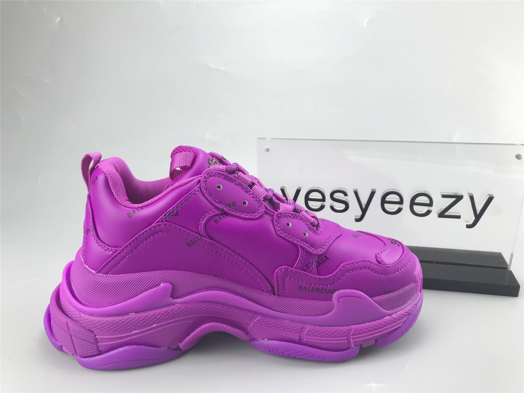 UA TRIPLE S CLEAR SOLE SNEAKER LETTER PLUM RED