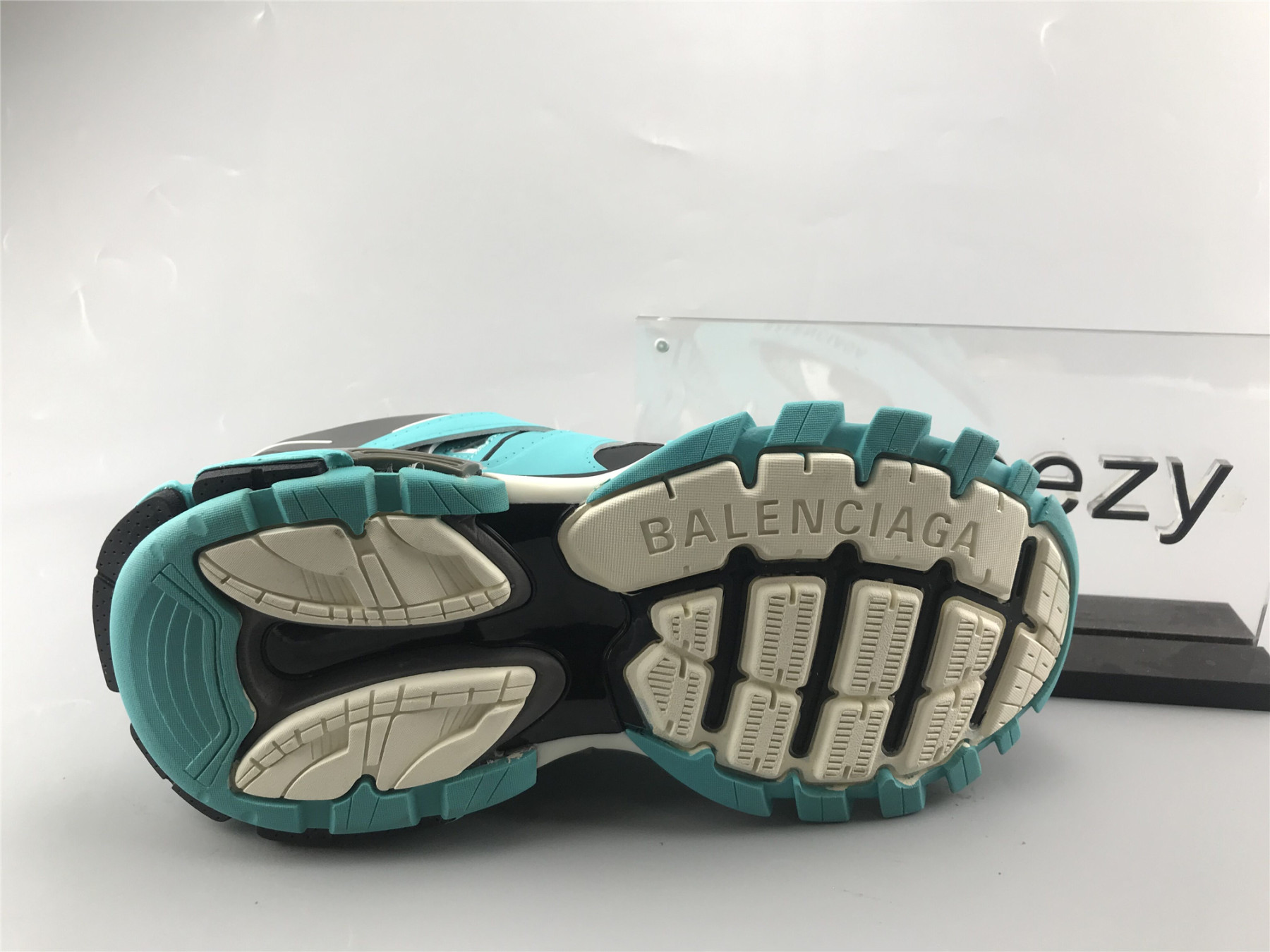 UA TRACK TRAINER EMERALD BLUE