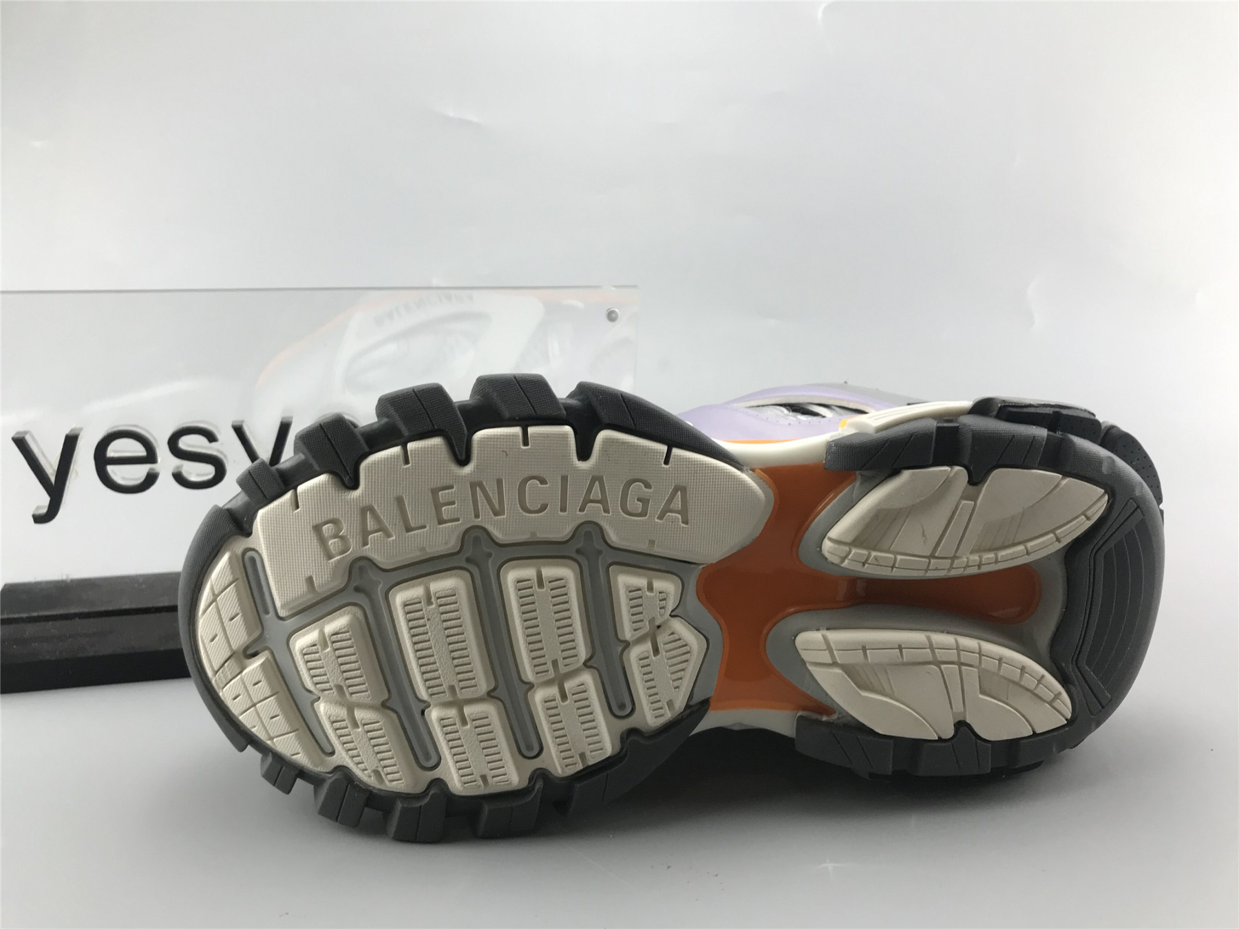 UA TRACK TRAINER WHITE SILVER PURPLE