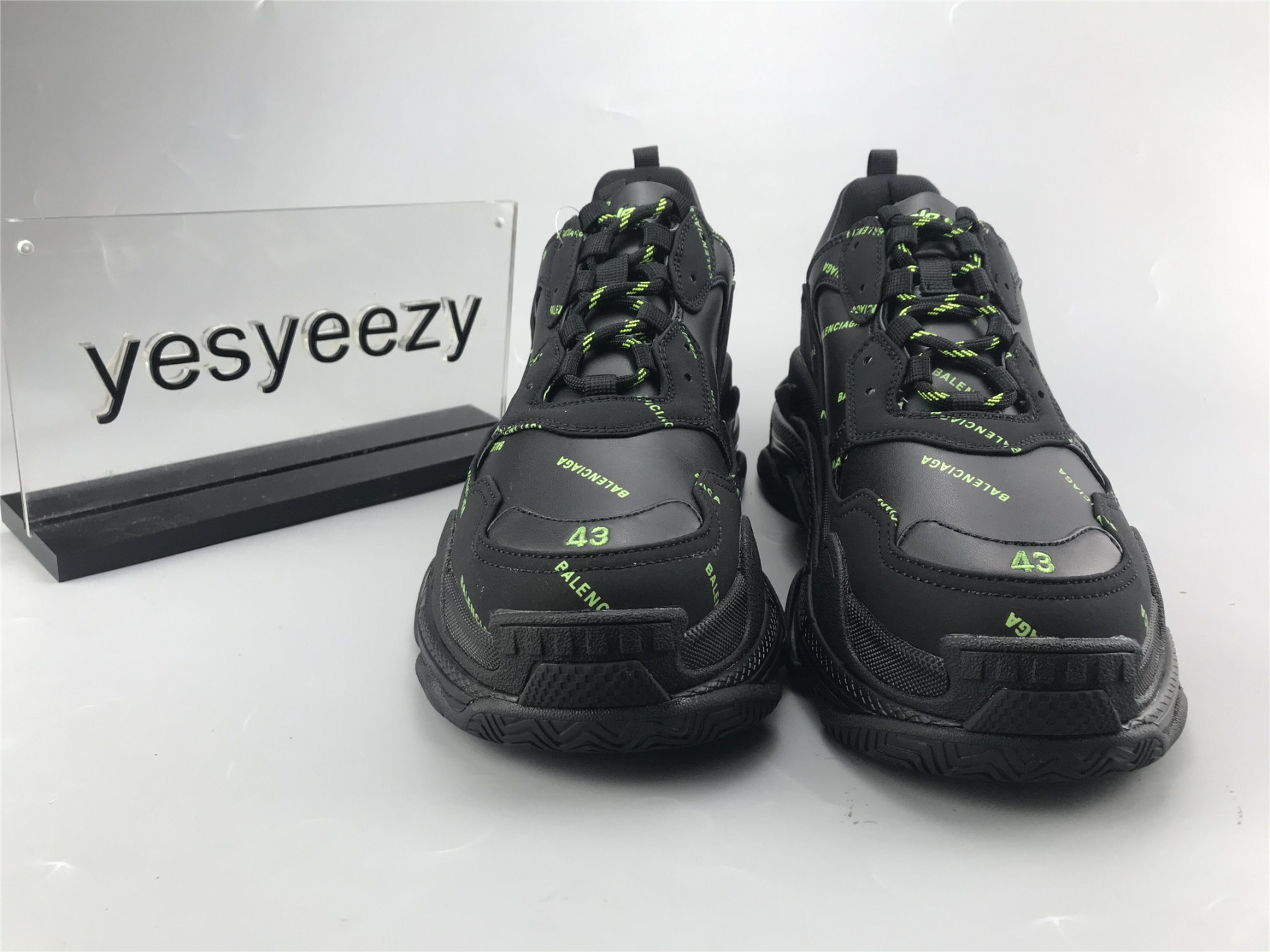 UA TRIPLE S LETTER FLUORESCENT YELLOW