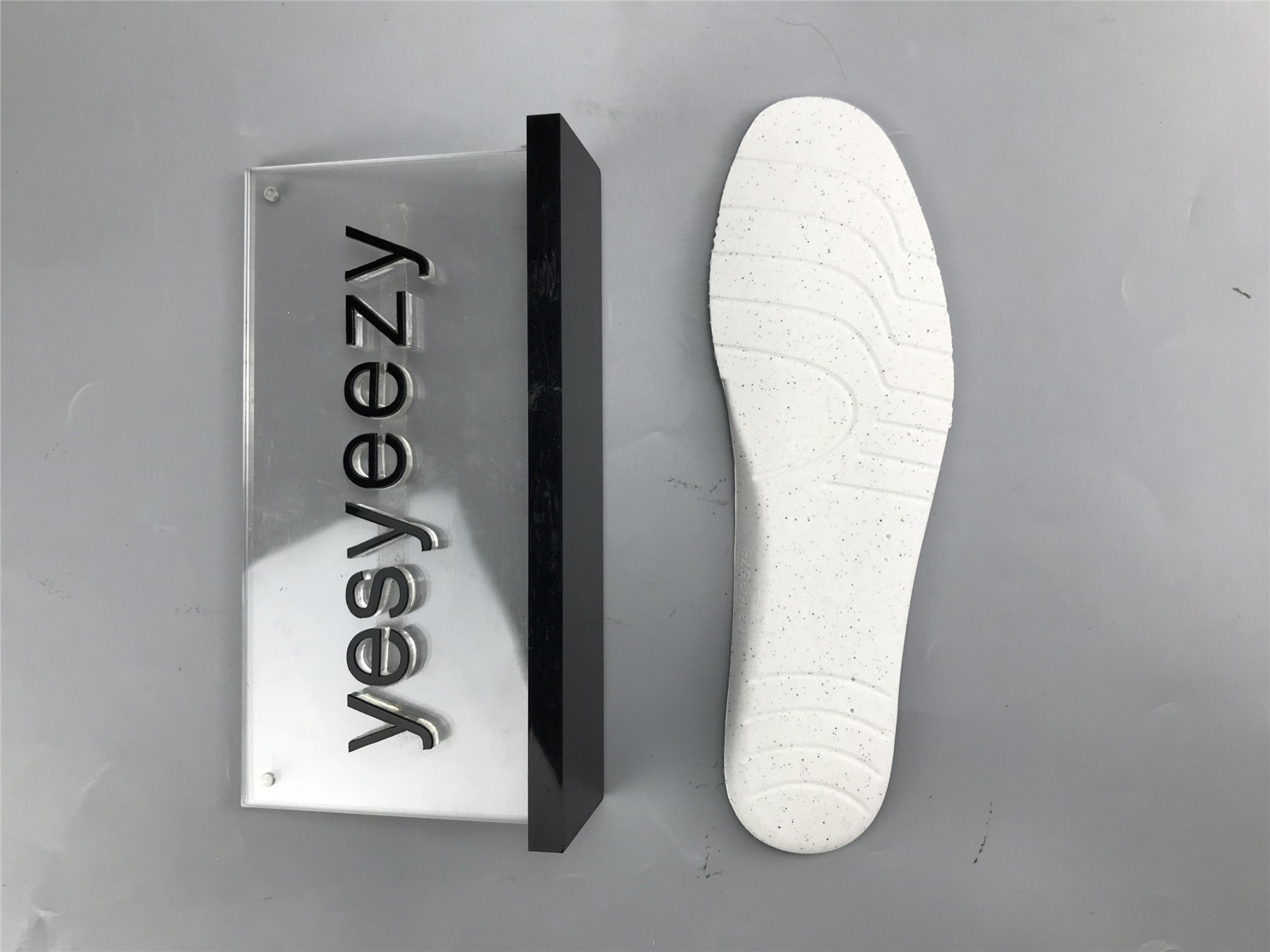 UA TRIPLE S SNEAKER ALLOVER LOGO GREY BLACK