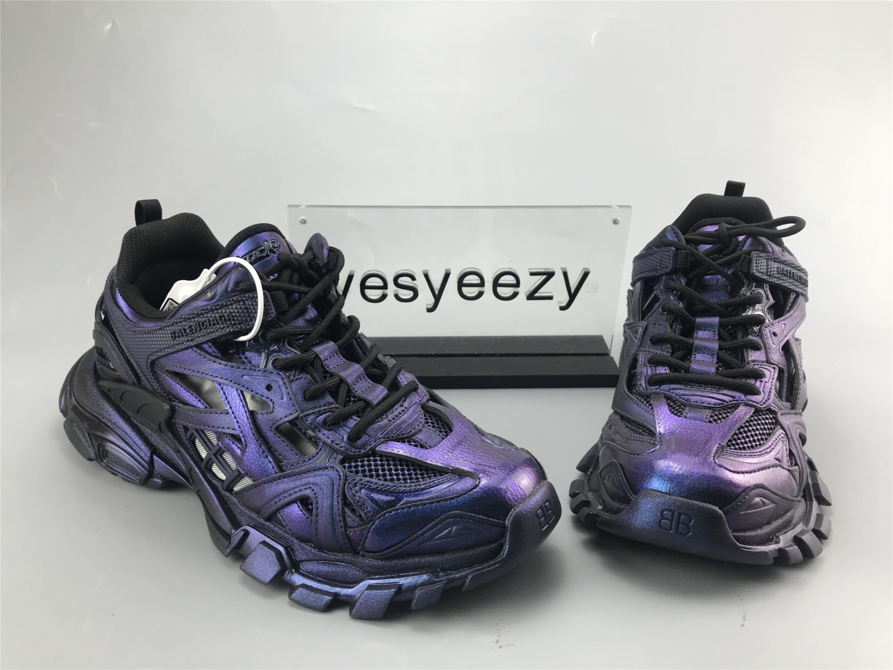 UA TRACK 2 TRAINER CHAMELEON