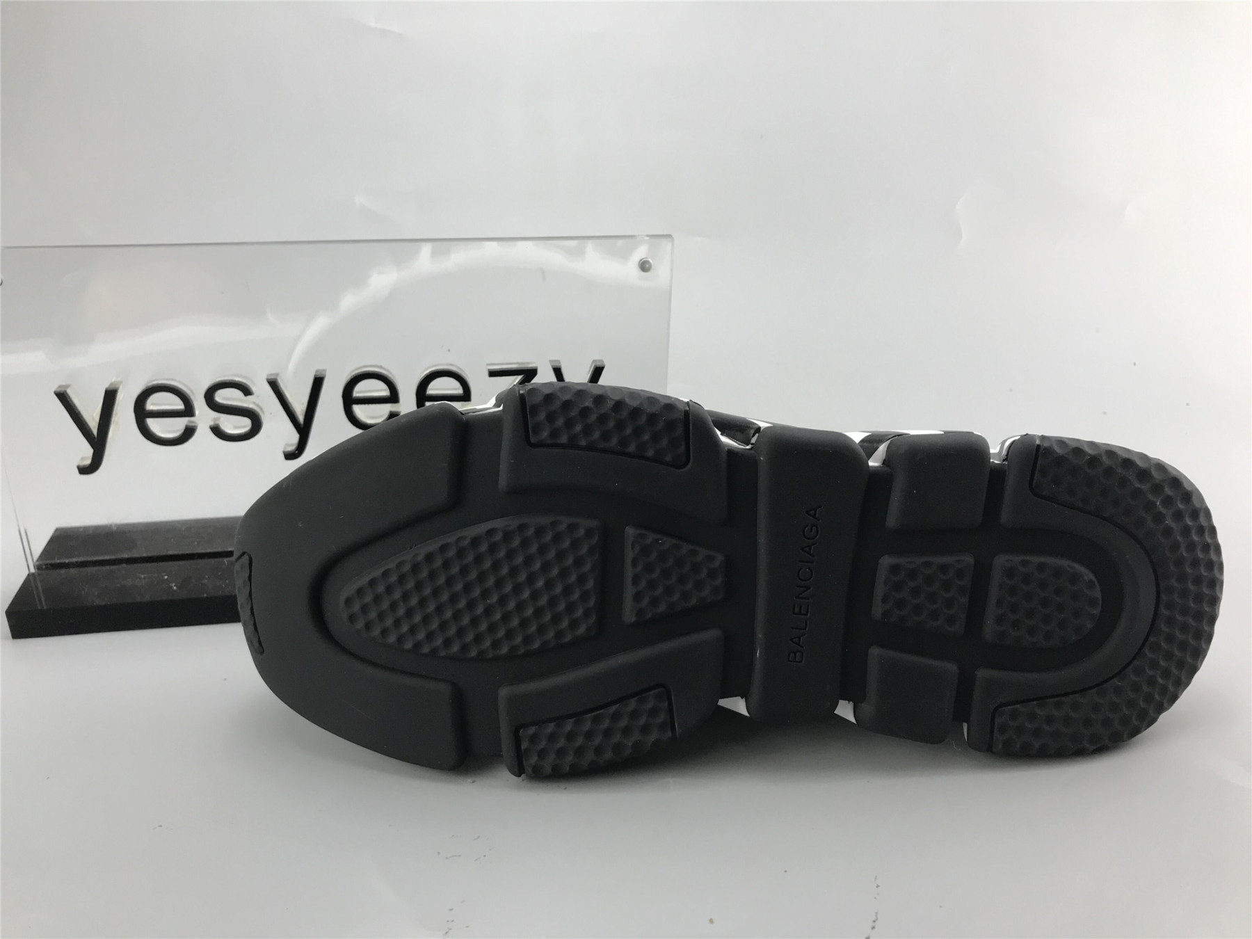 UA GRAFFITI SPEED TRAINER BLACK WHITE