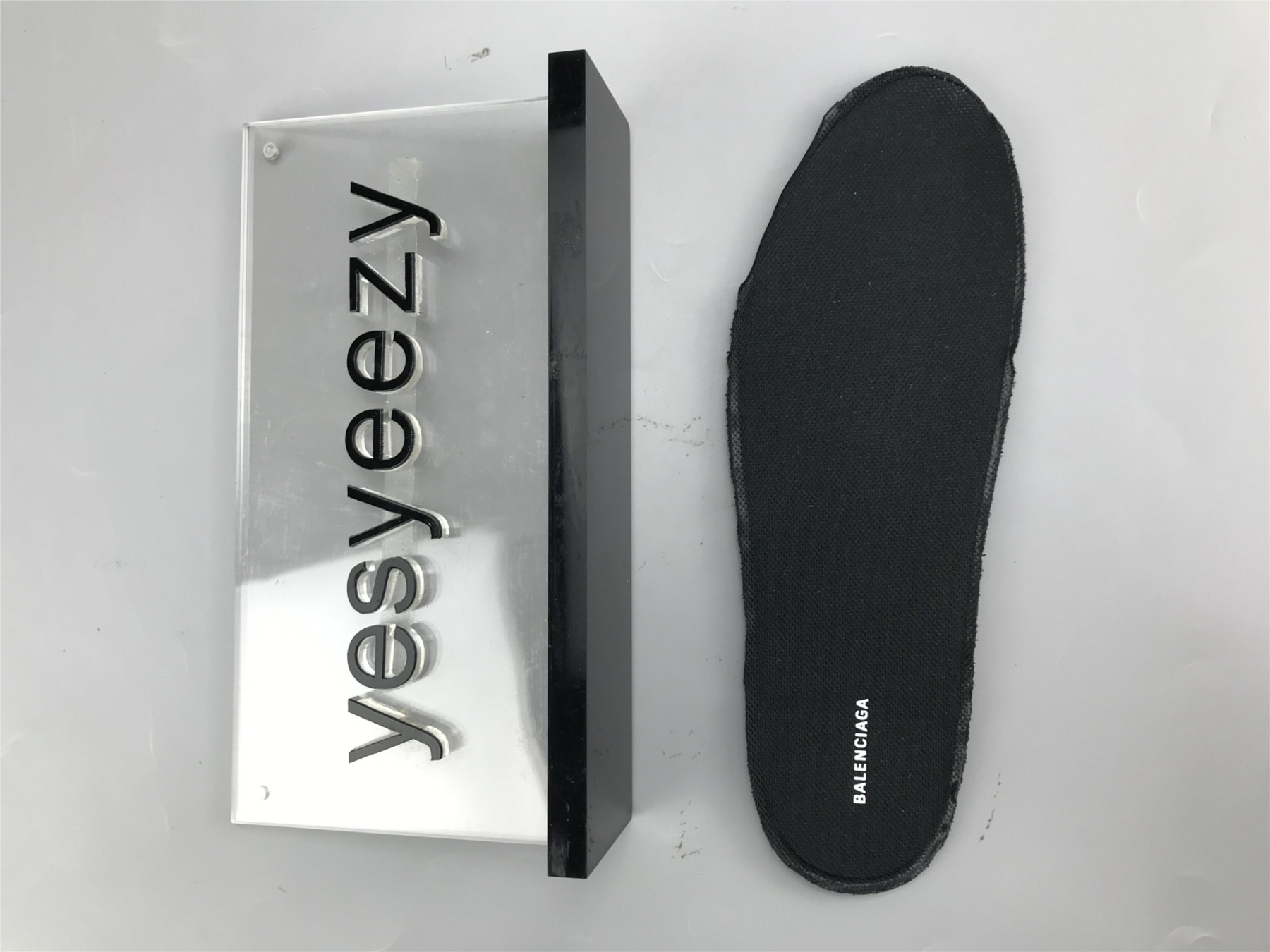 UA TRACK 2 TRAINER BLACK WHITE