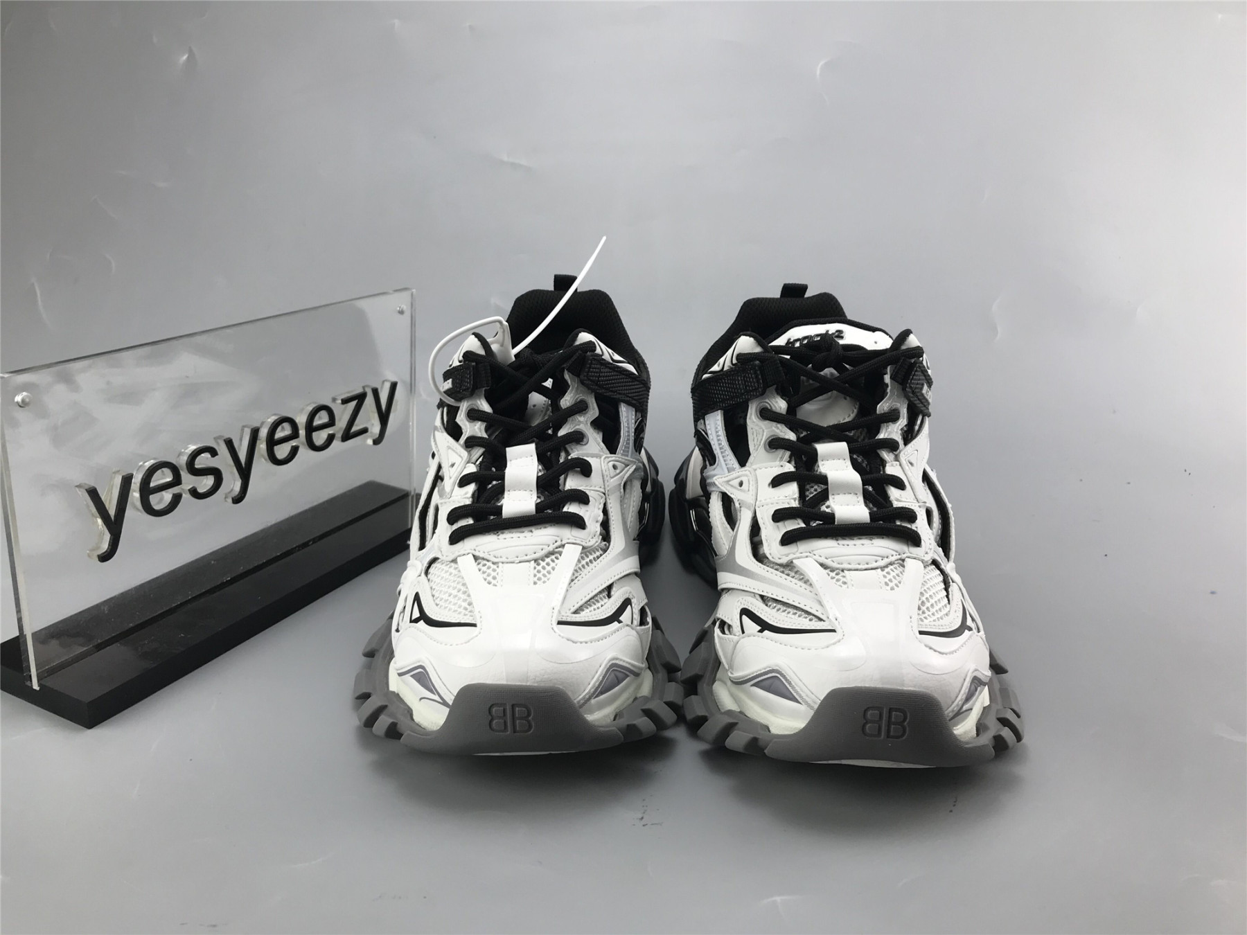 UA TRACK 2 TRAINER BLACK WHITE