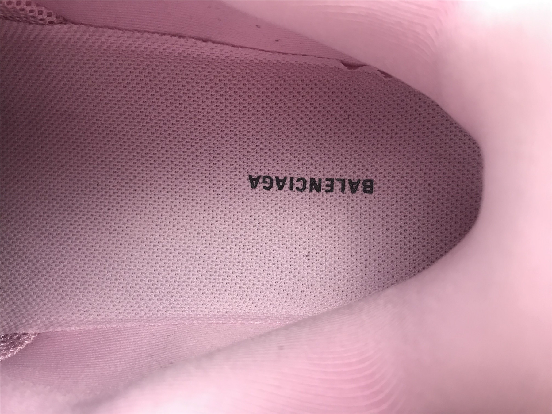 UA TRACK TRAINER BLACK PINK