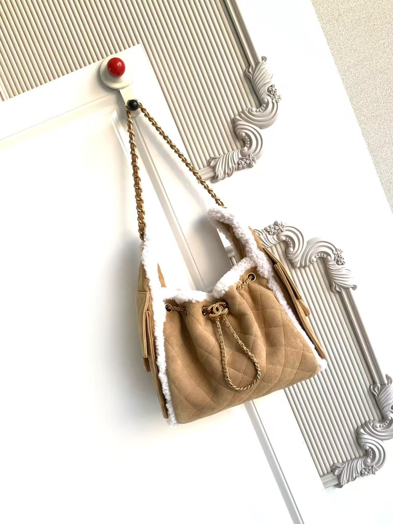 Ch**el 25c bucket bag 30x26x14cm