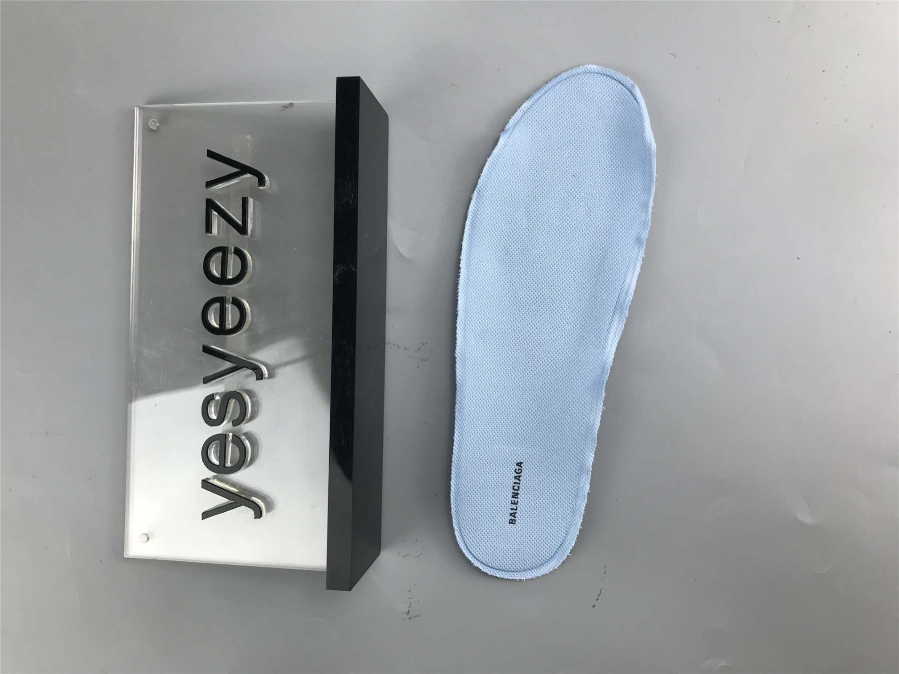 UA TRACK TRAINER LIGHT BLUE