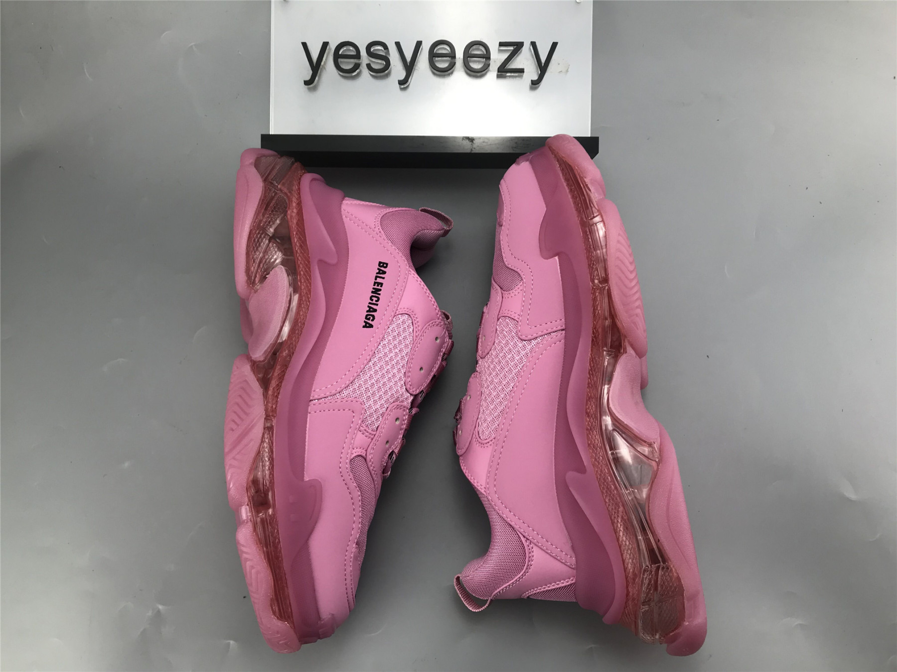 UA TRIPLE S CLEAR SOLE SNEAKER PINK